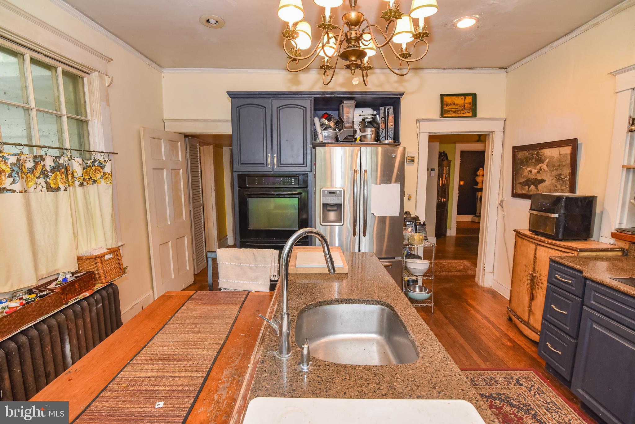 ROLAND PARK - Residential