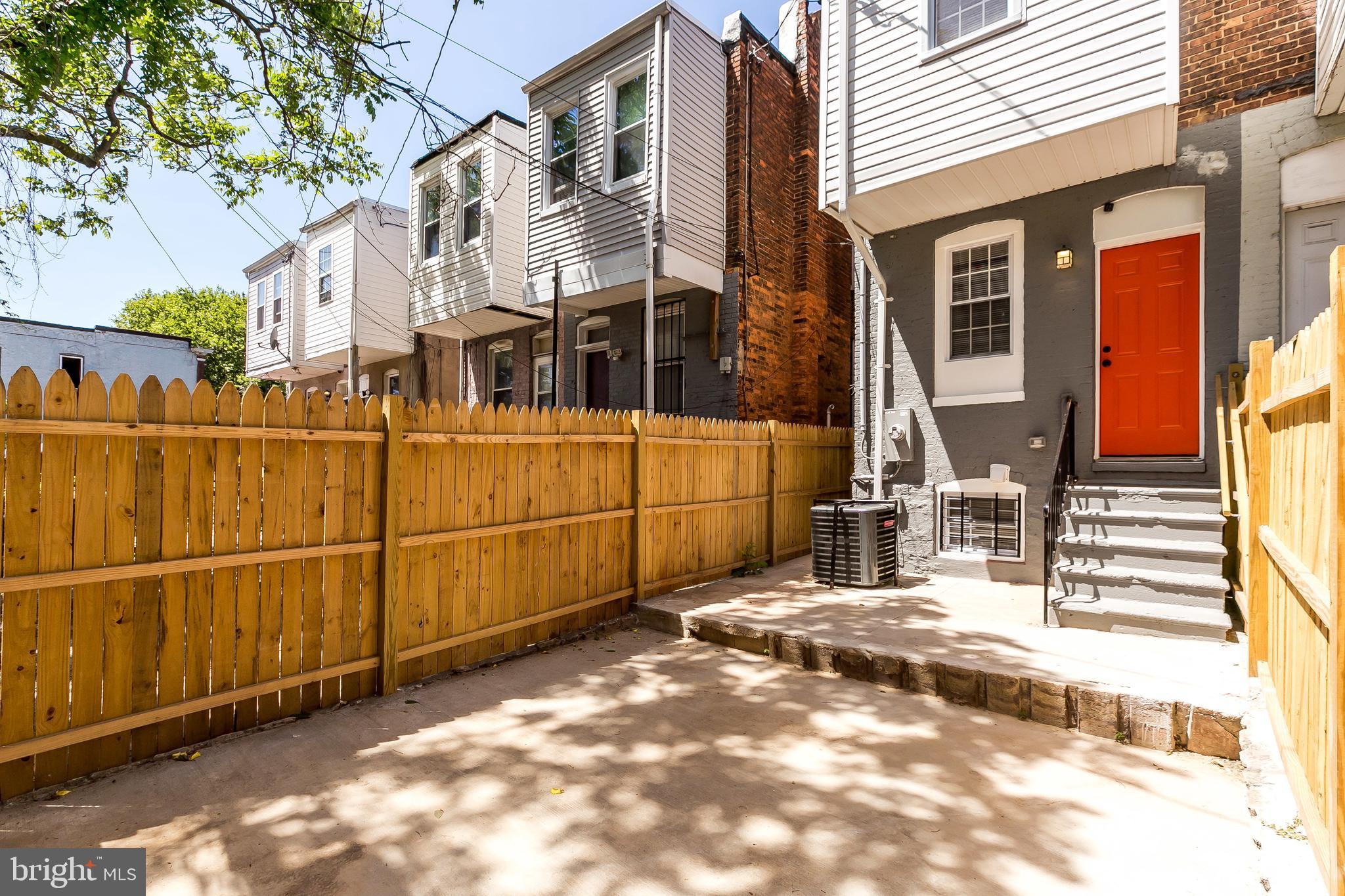 HARWOOD - Residential Lease