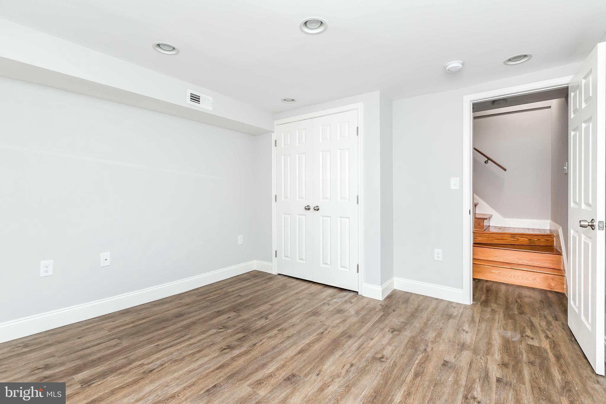 HARWOOD - Residential Lease