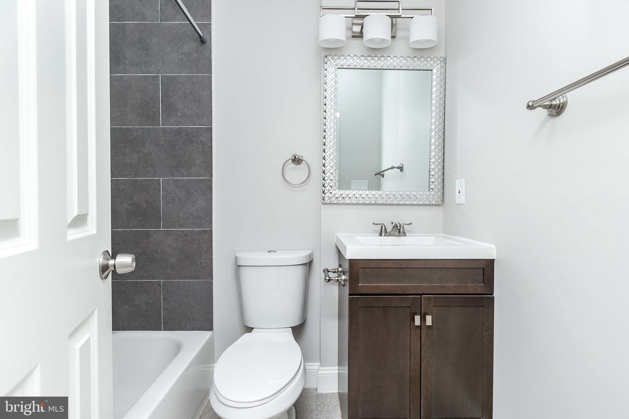 HARWOOD - Residential Lease