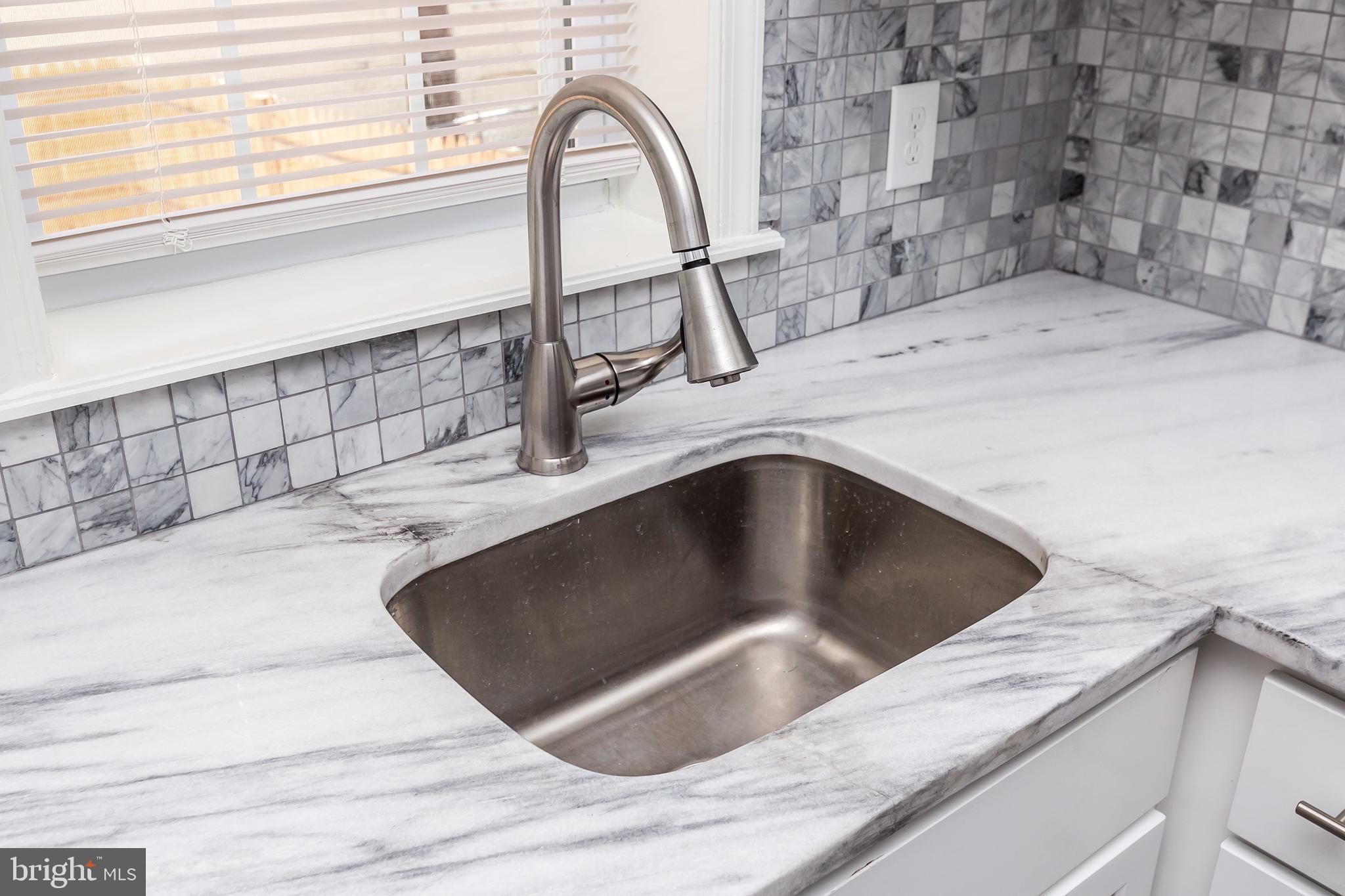 HARWOOD - Residential Lease