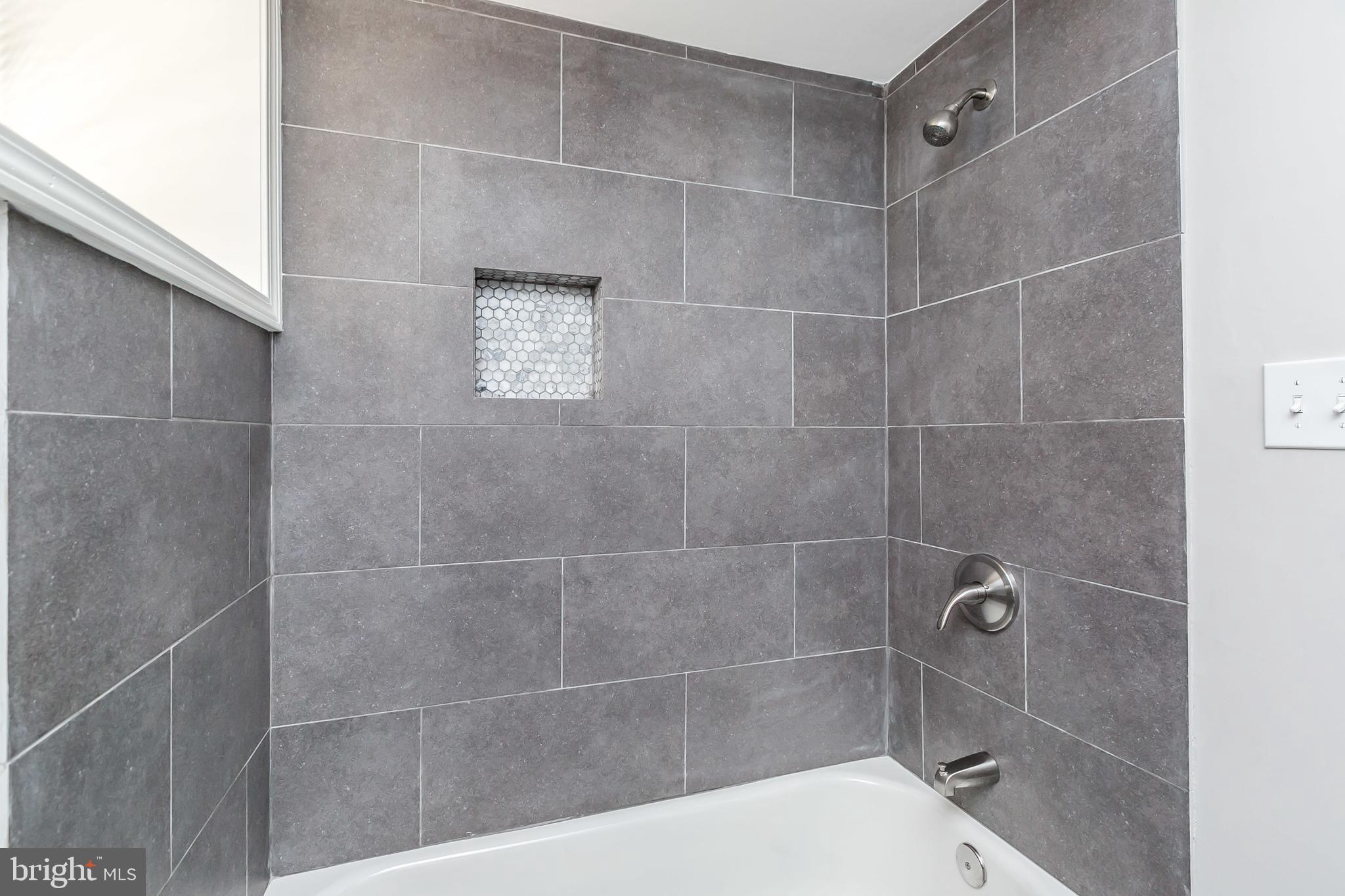 HARWOOD - Residential Lease