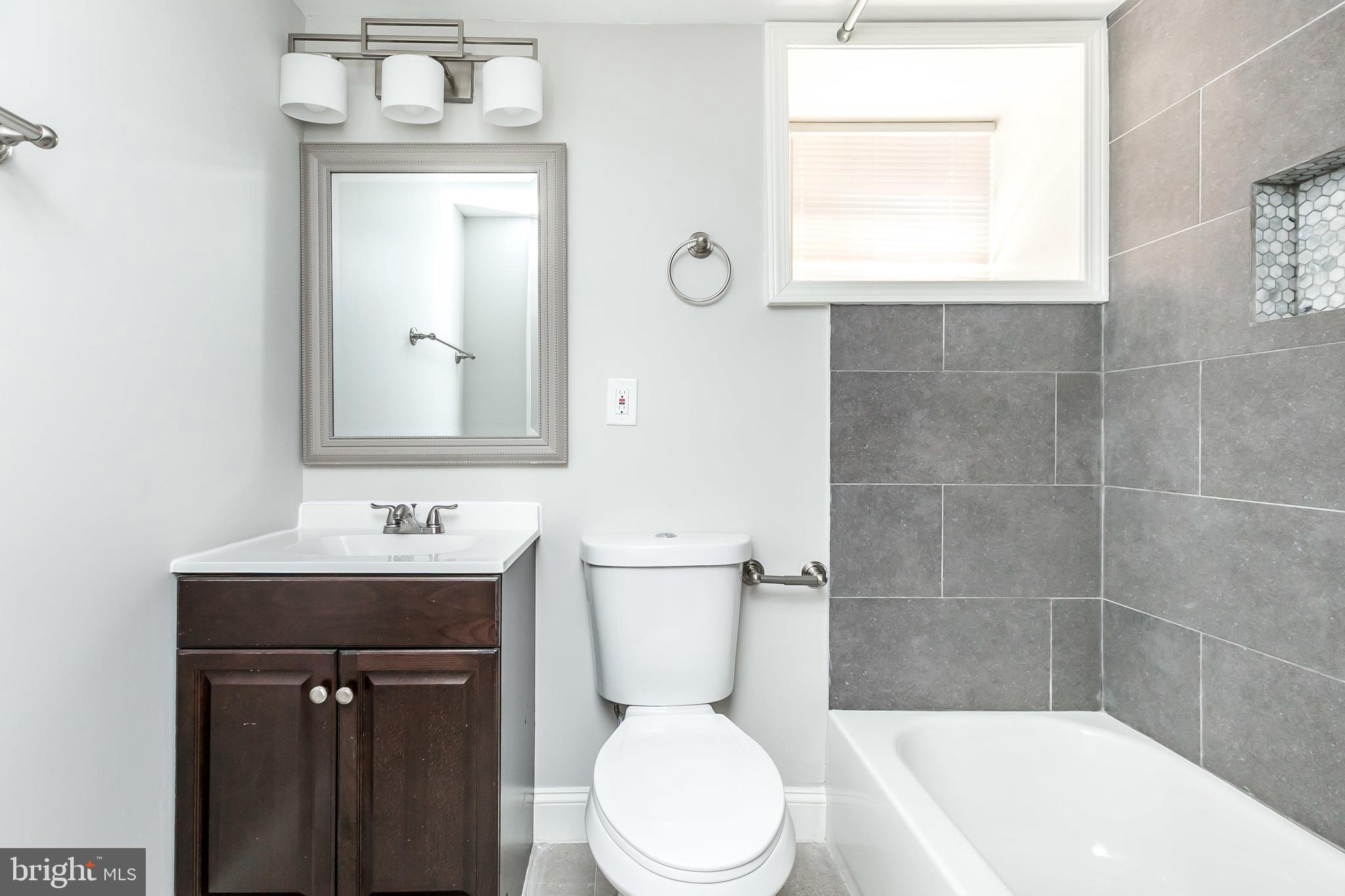 HARWOOD - Residential Lease