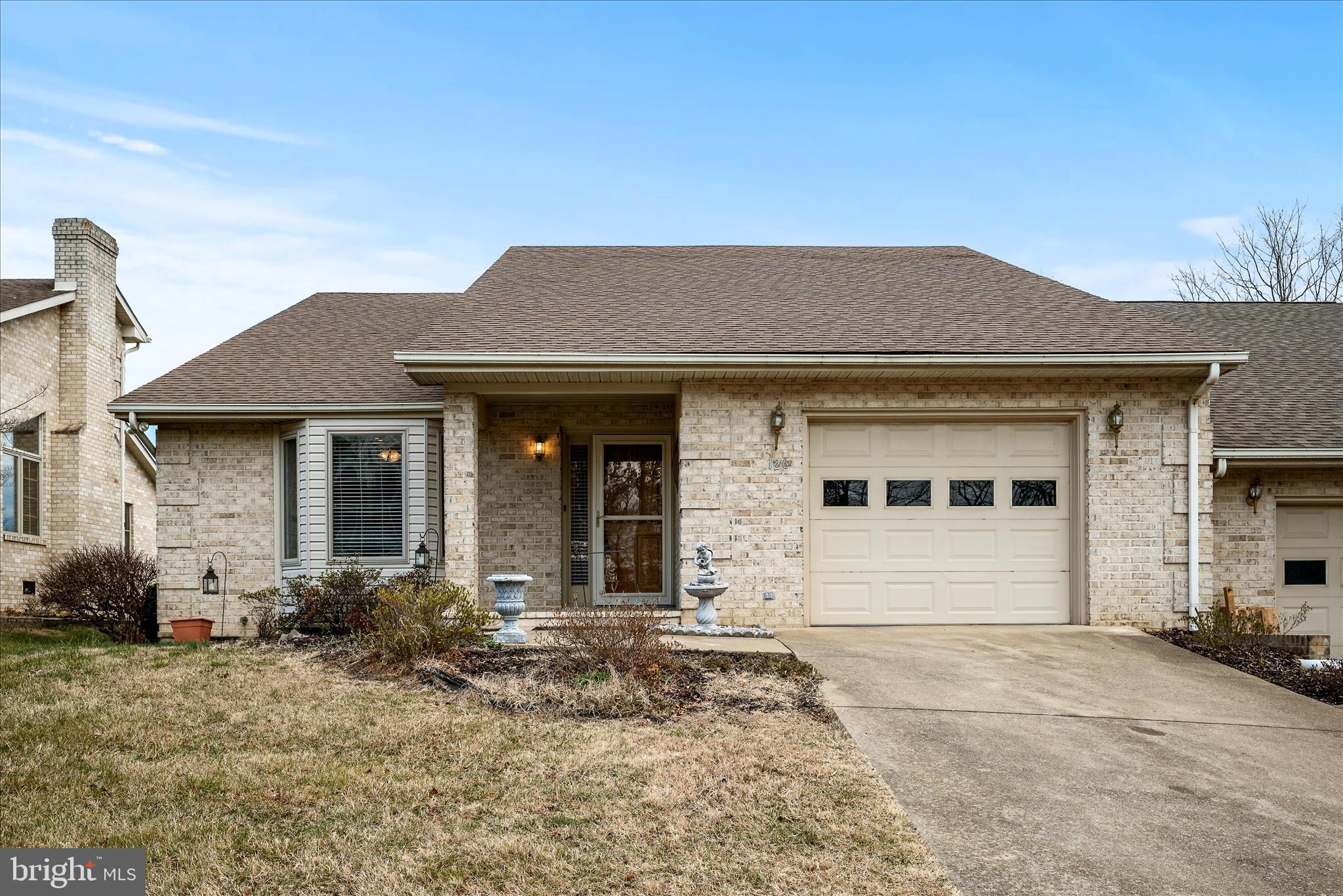 GRAND VIEW ESTATES - Residential