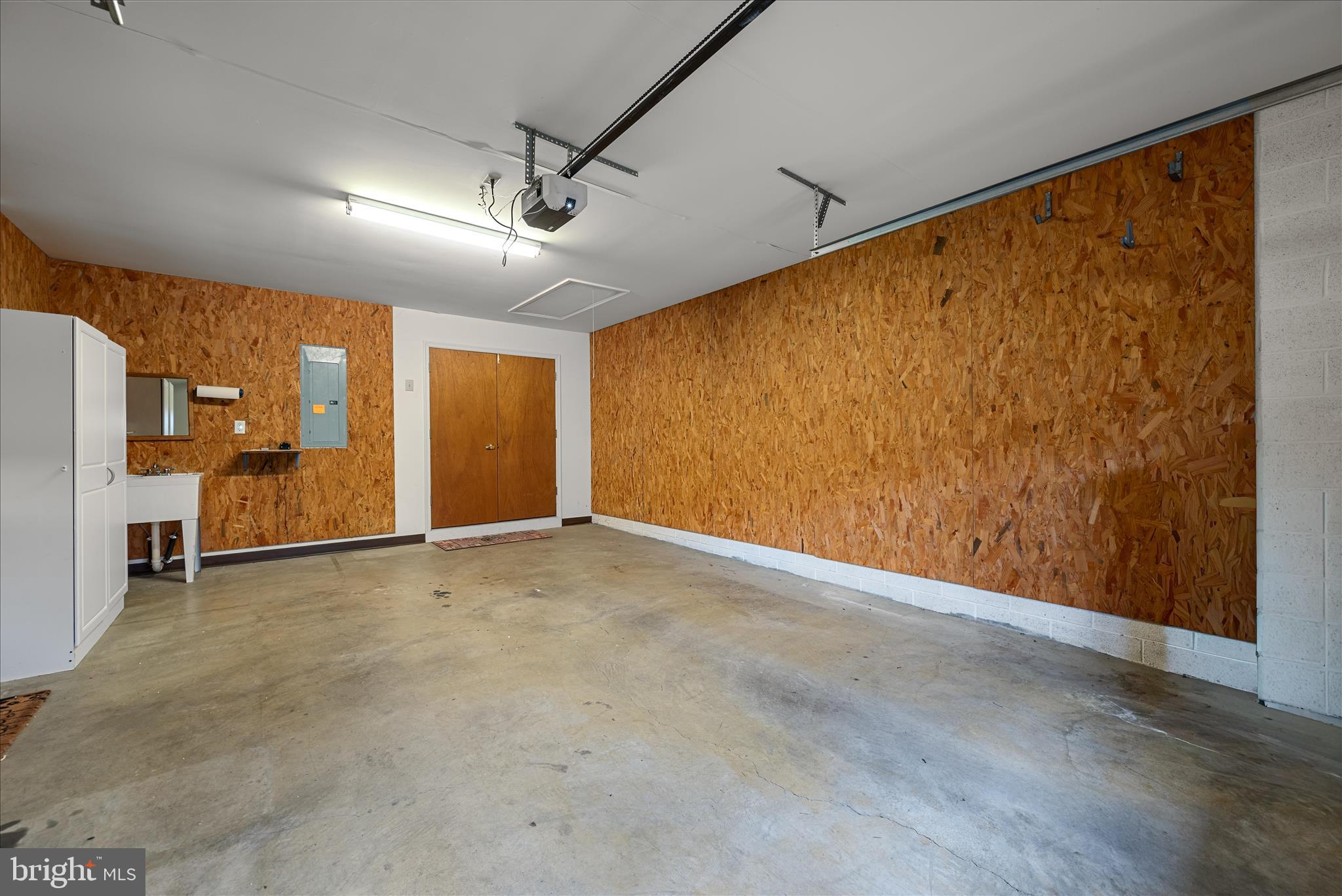 GRAND VIEW ESTATES - Residential