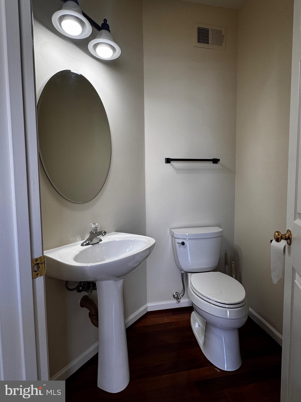 HUNTFIELD - Residential Lease