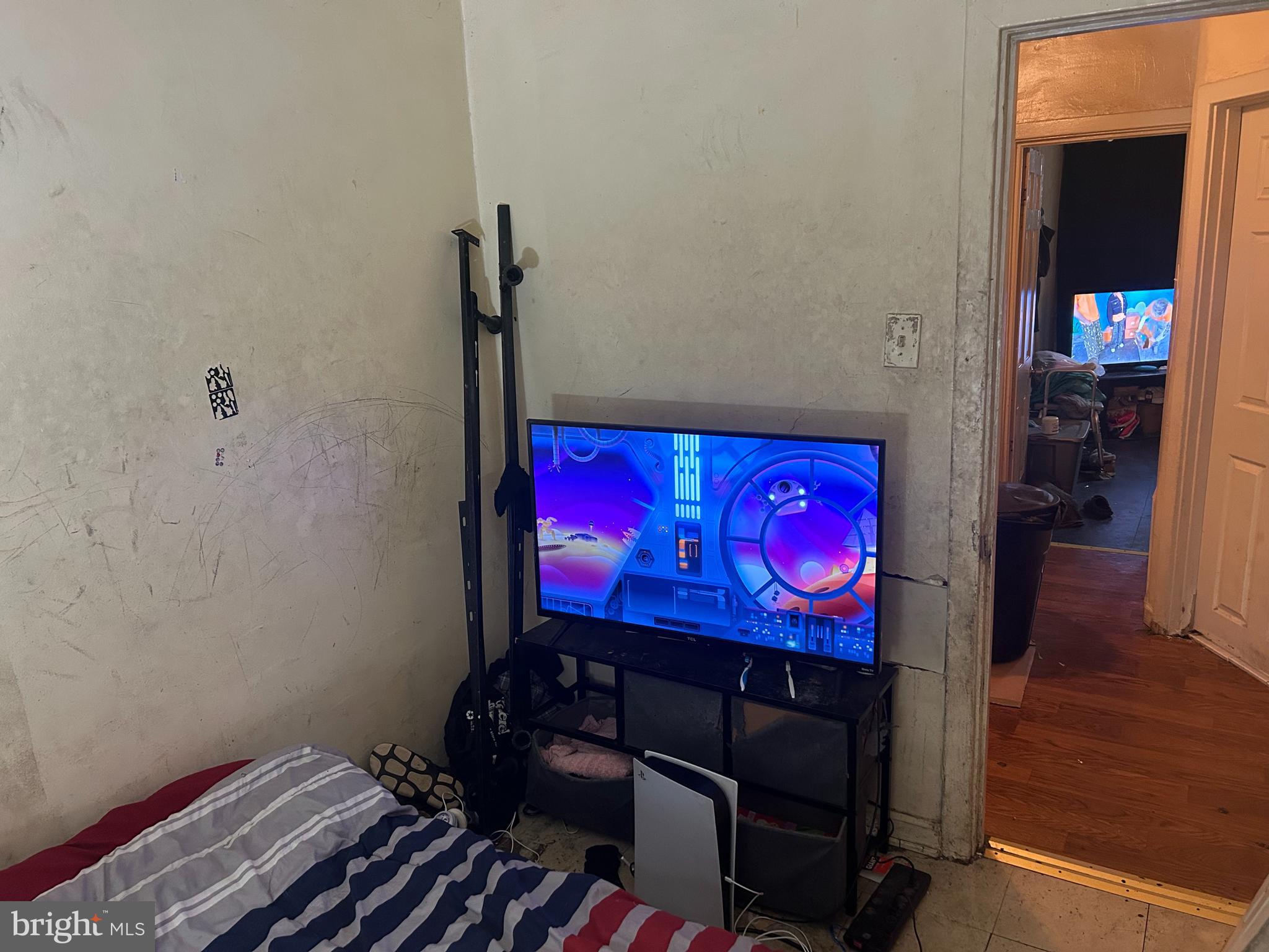 ELMWOOD PARK - Residential