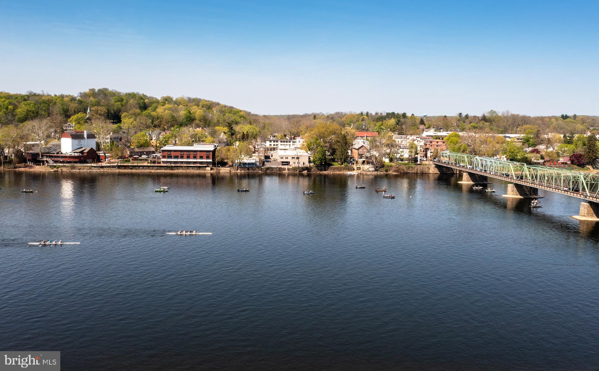 RIVERWOODS - Residential