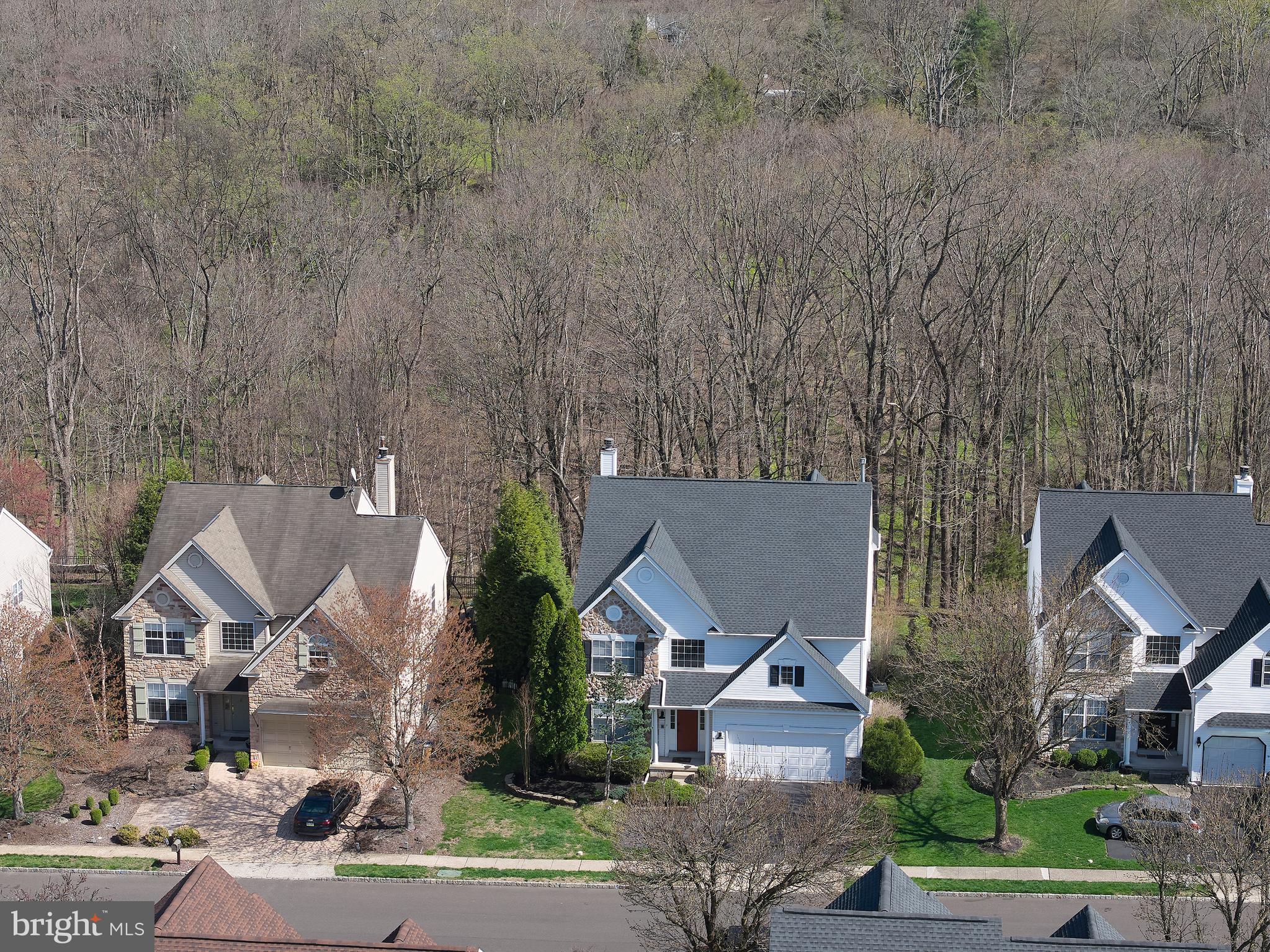 RIVERWOODS - Residential