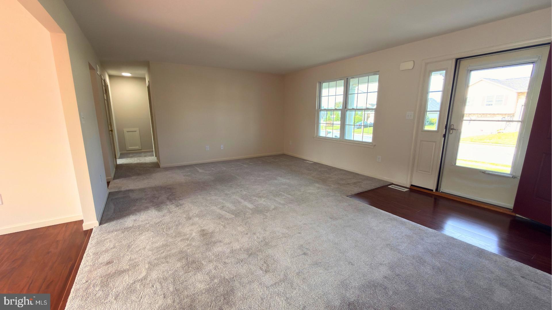 12 OSWEGO LANE