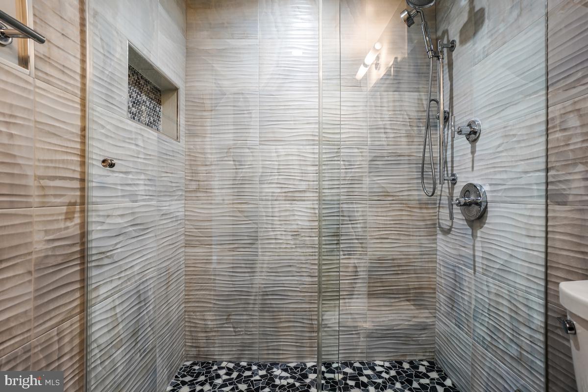 MONTEBELLO - Residential