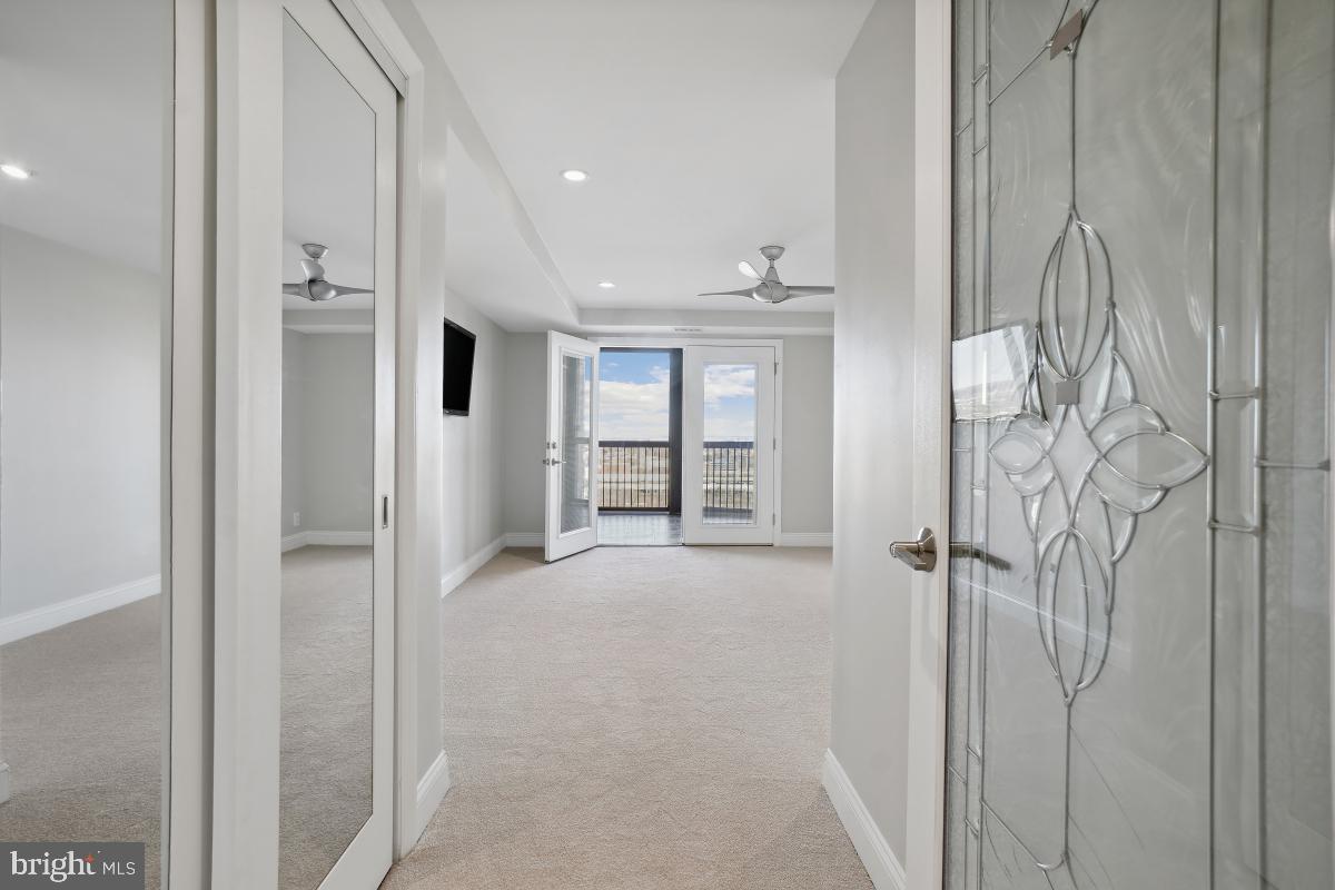 MONTEBELLO - Residential