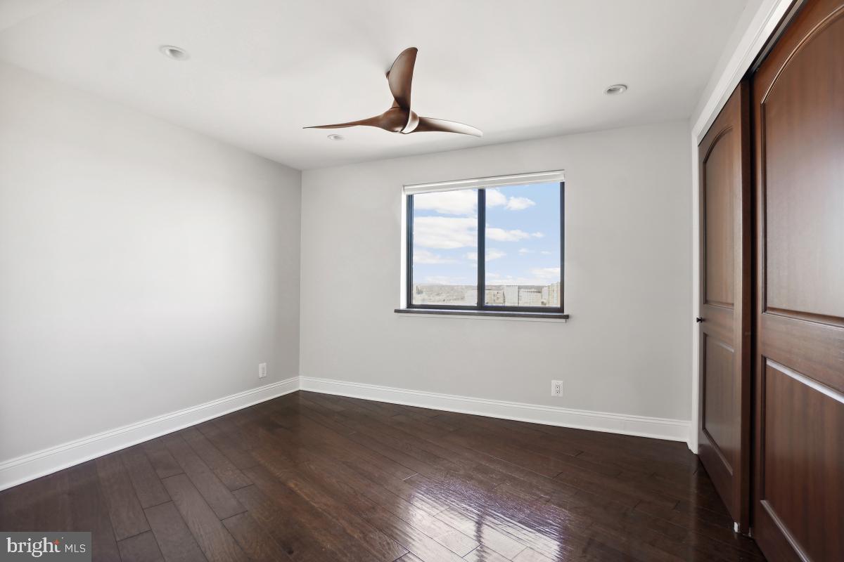 MONTEBELLO - Residential