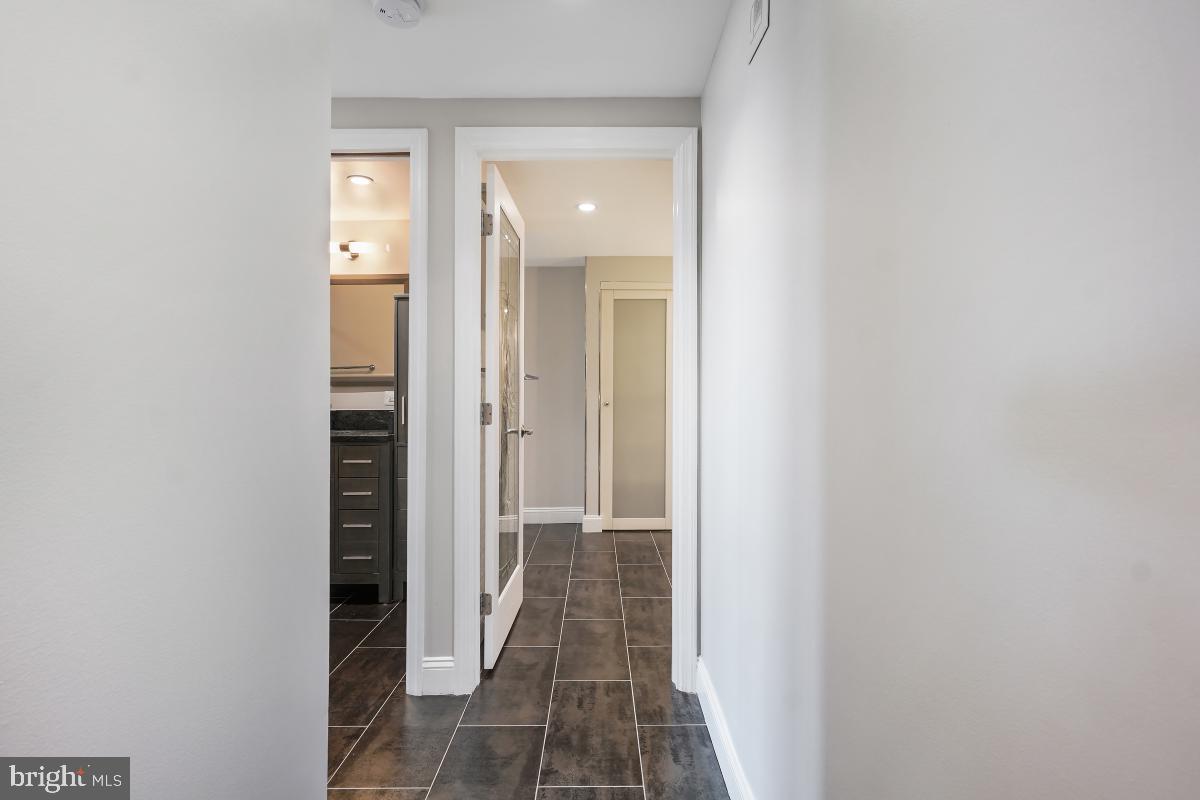 MONTEBELLO - Residential