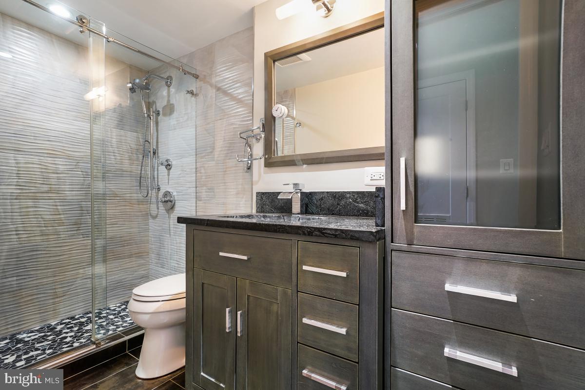 MONTEBELLO - Residential