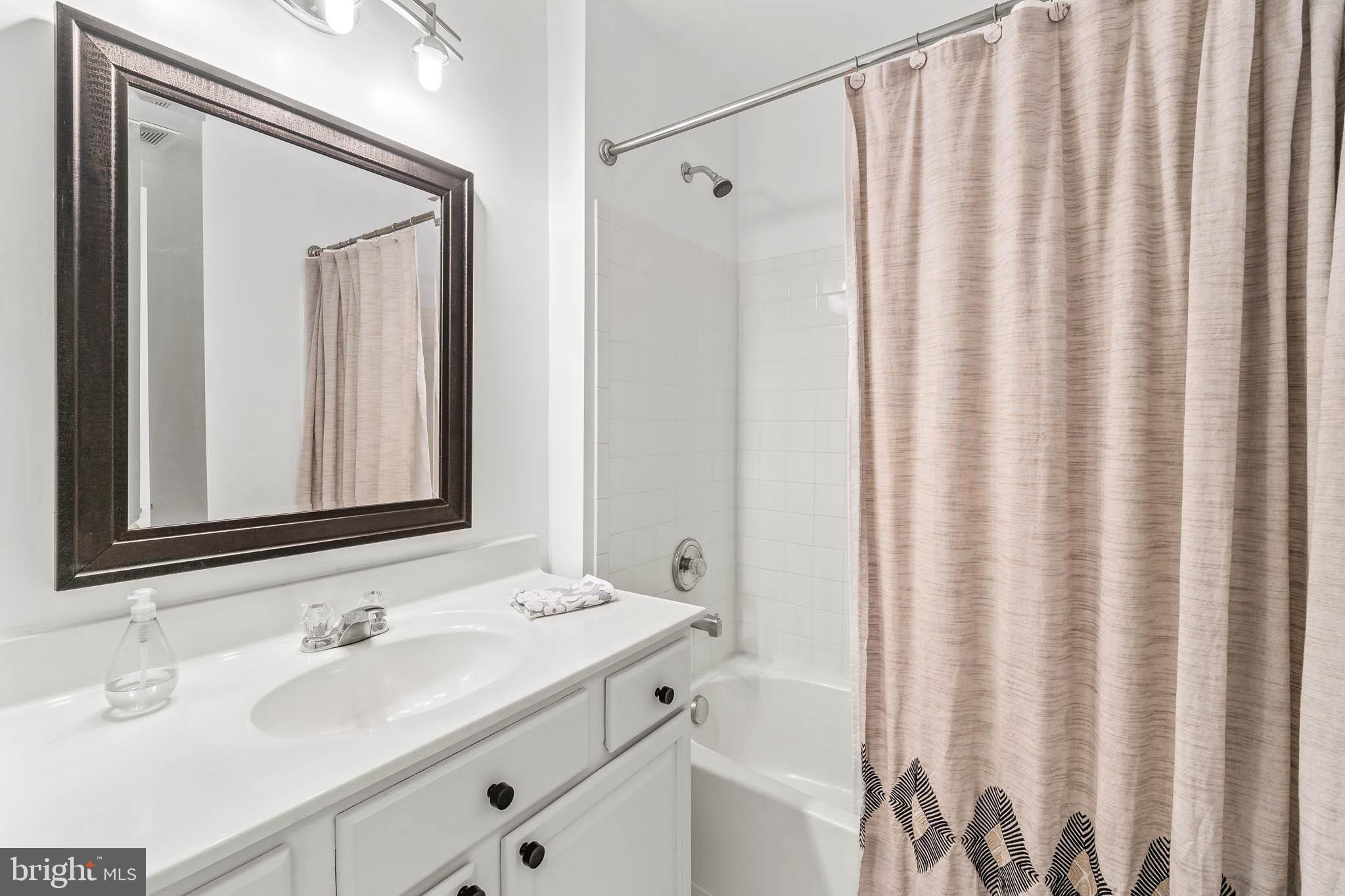 BRAEMAR - Residential