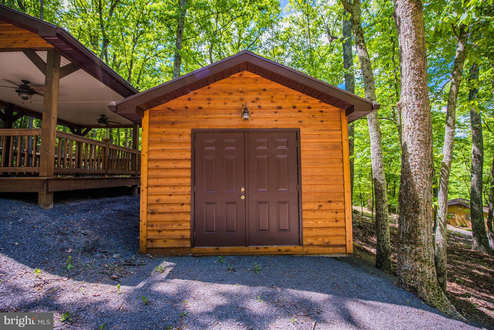 ROUSE MT - Residential