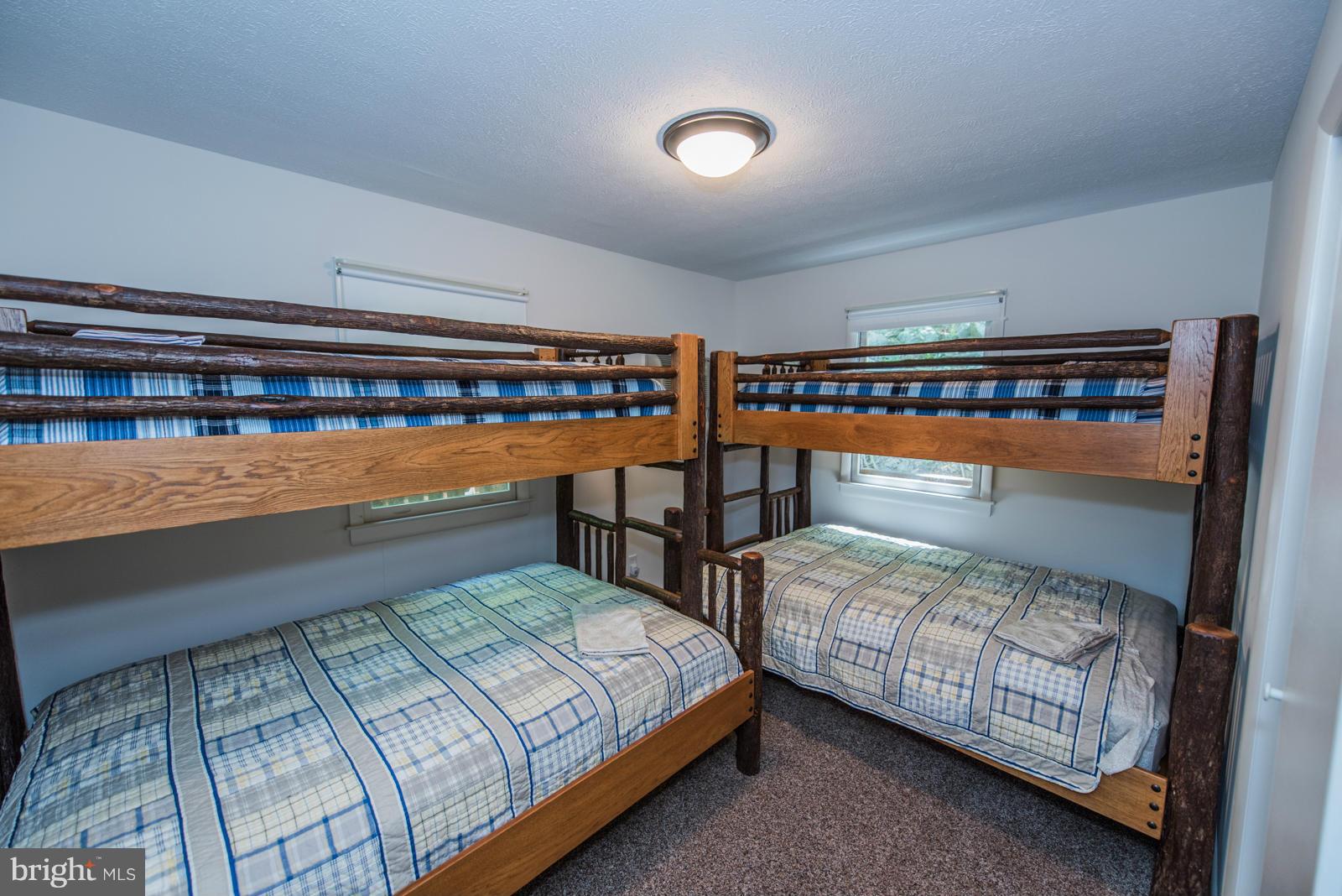 ROUSE MT - Residential