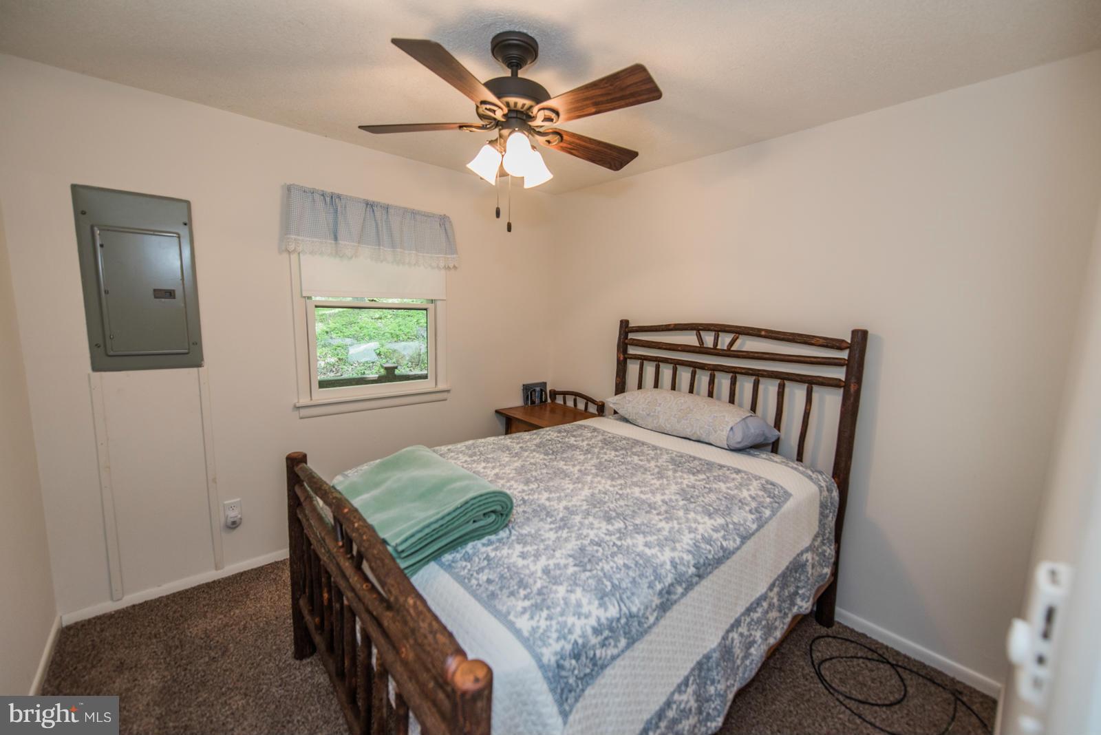 ROUSE MT - Residential