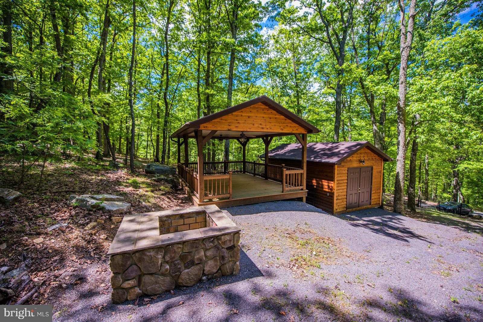 ROUSE MT - Residential