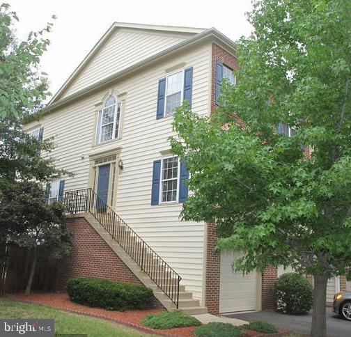 COLONNADE AT DULLES - Residential Lease