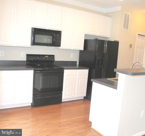 COLONNADE AT DULLES - Residential Lease