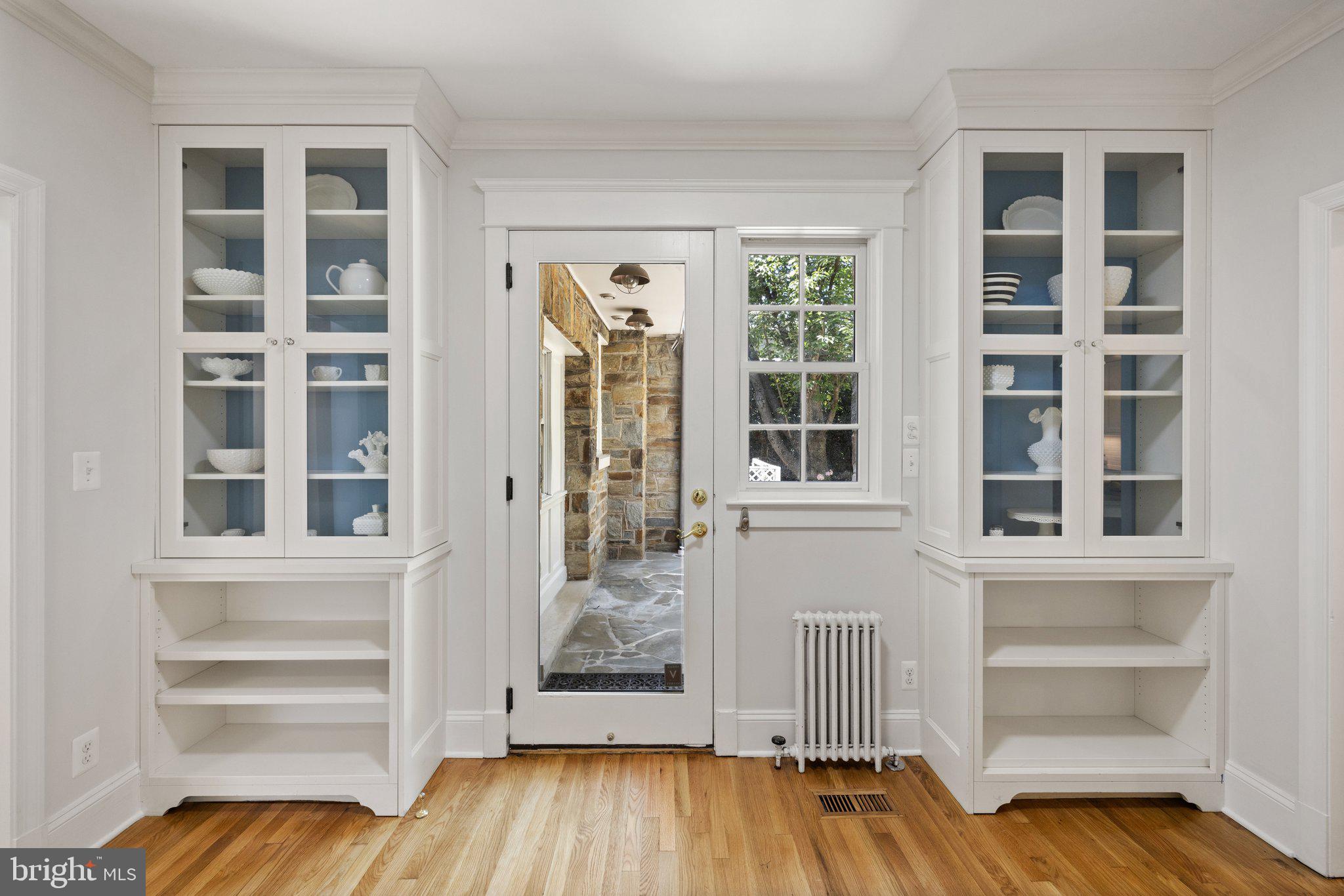 COUNTRY CLUB - Residential