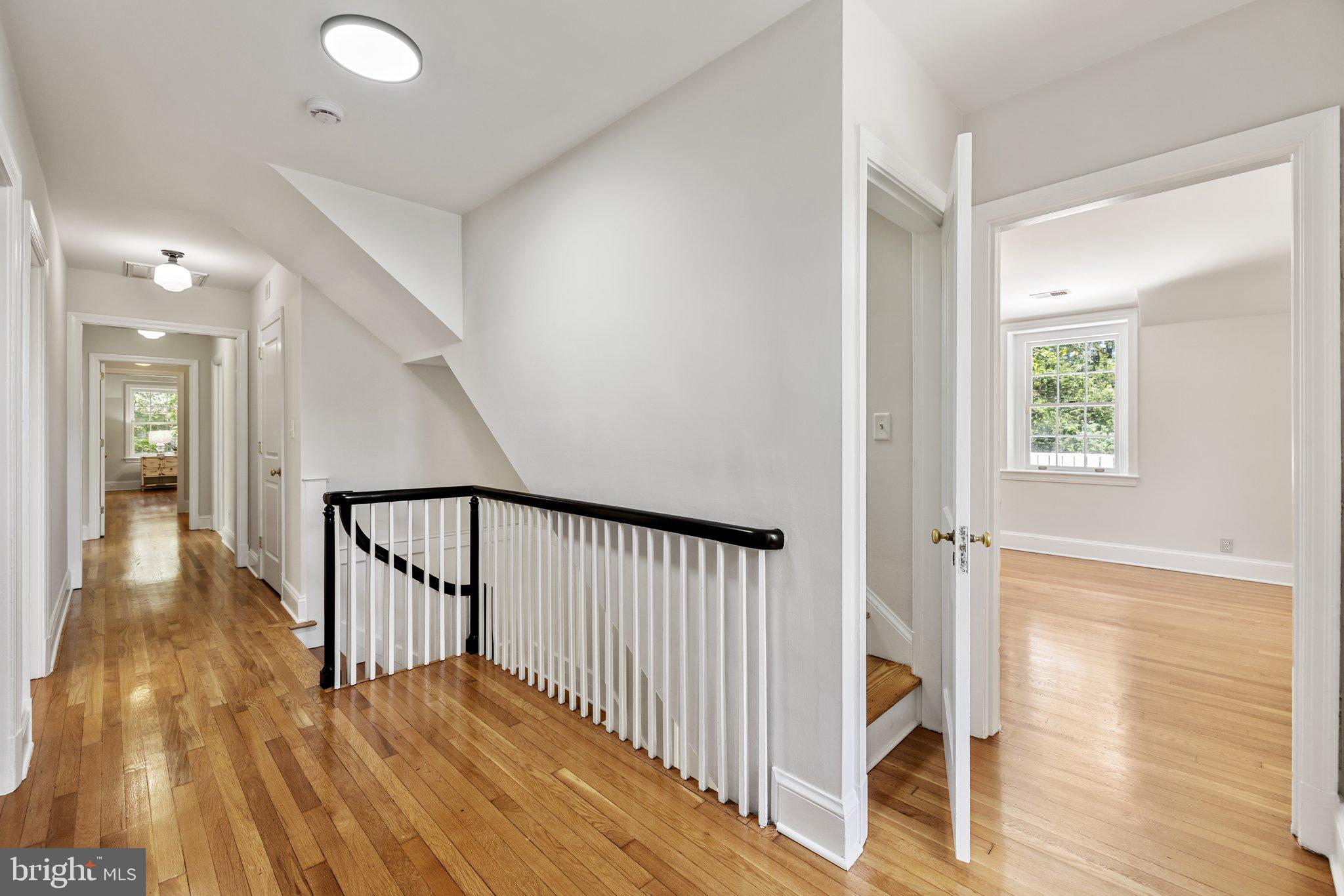 COUNTRY CLUB - Residential