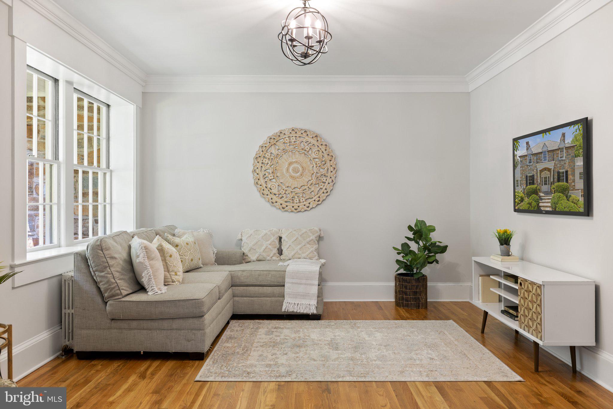 COUNTRY CLUB - Residential