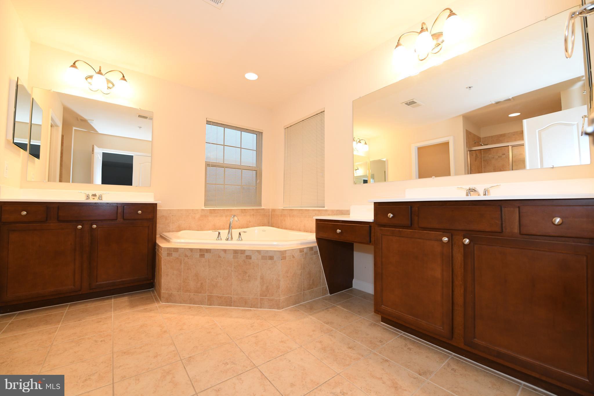 FAIRWOOD-PHASE 2-PLAT 10 - Residential