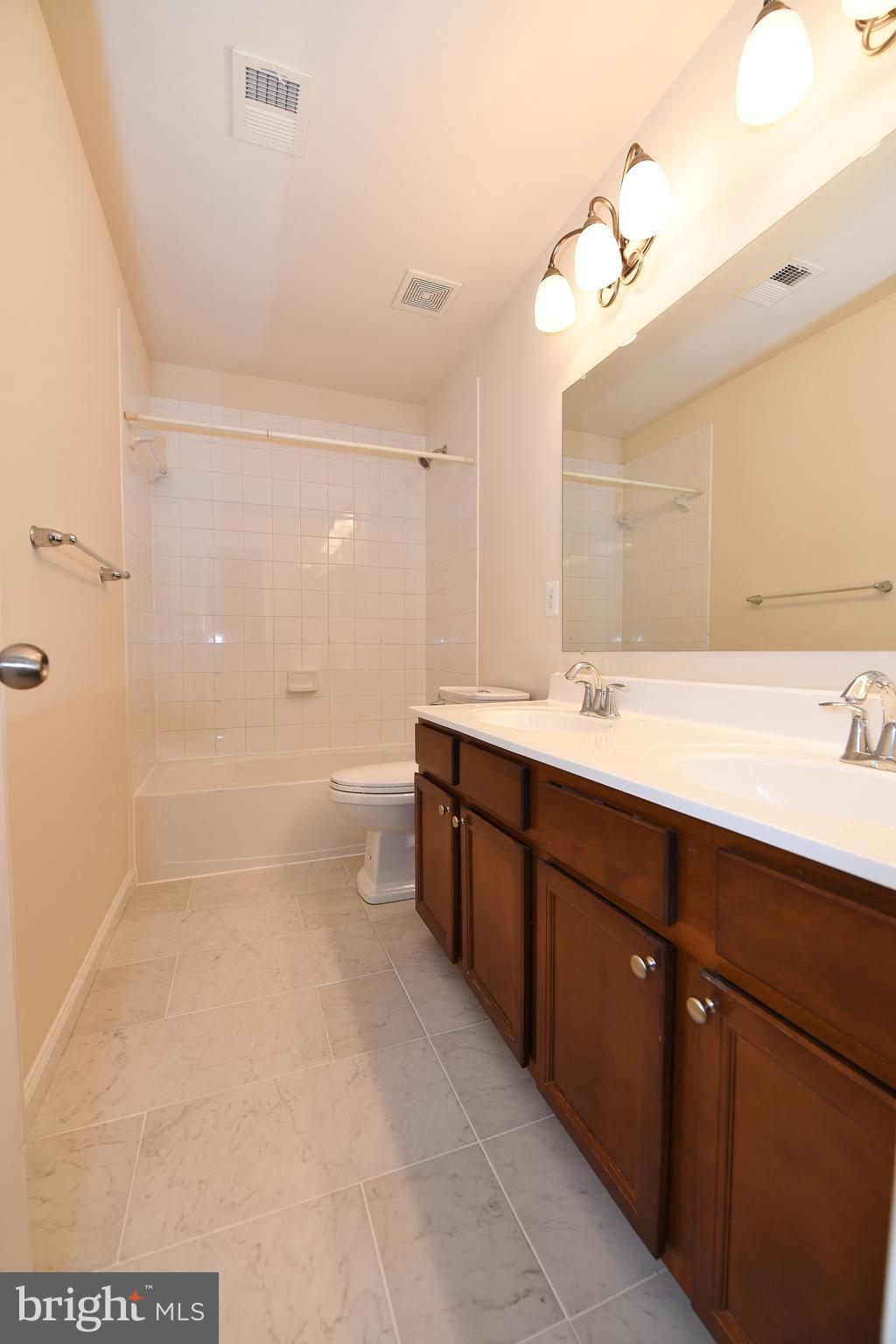 FAIRWOOD-PHASE 2-PLAT 10 - Residential