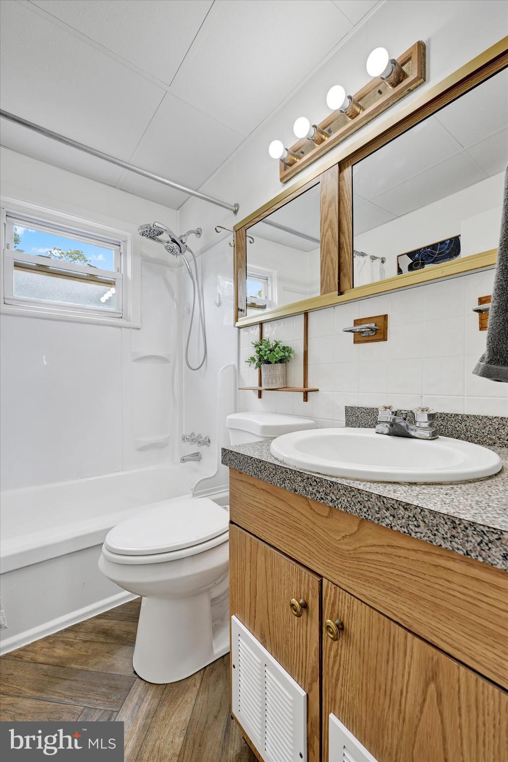 FRIENDSHIP GARDENS - Residential