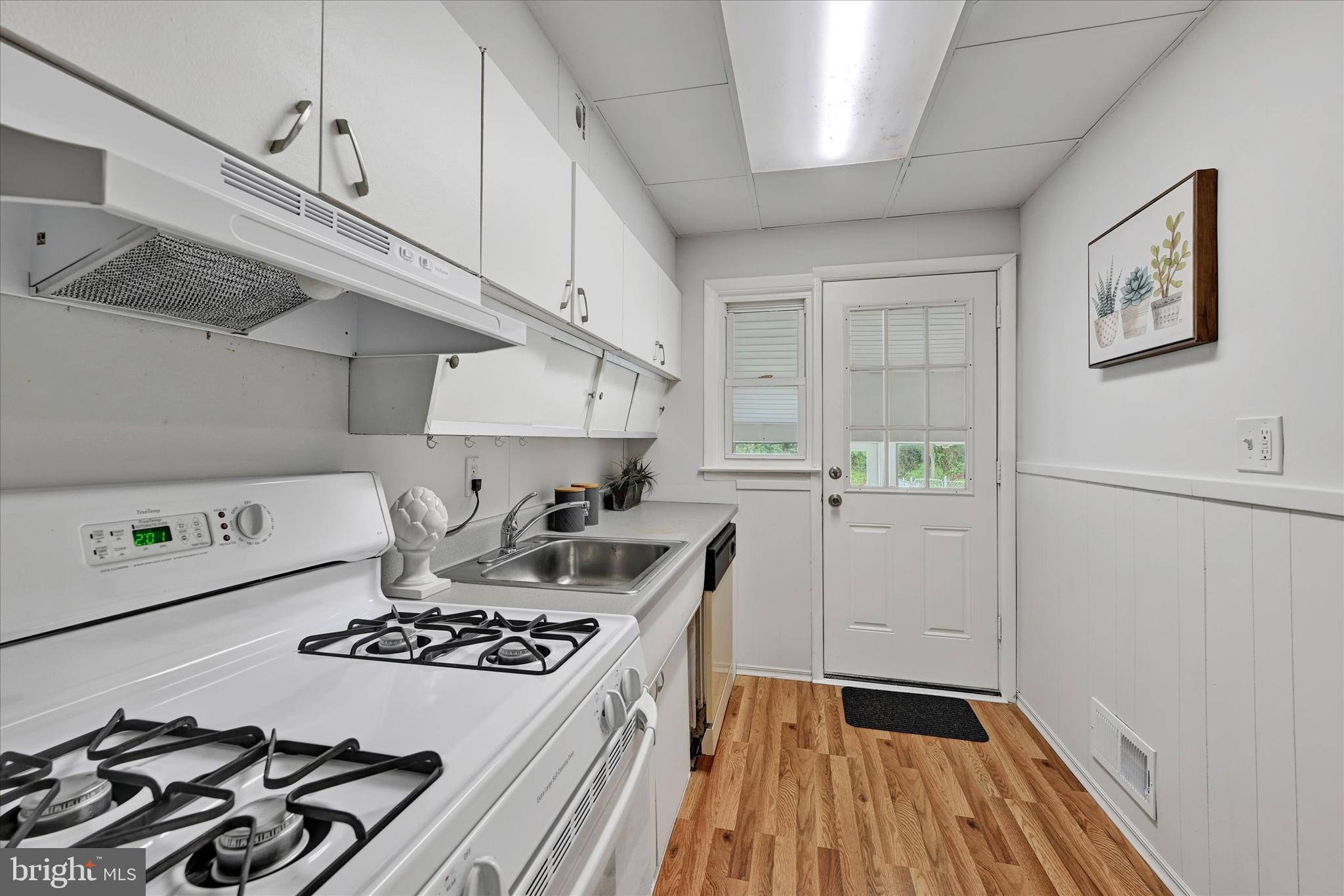 FRIENDSHIP GARDENS - Residential