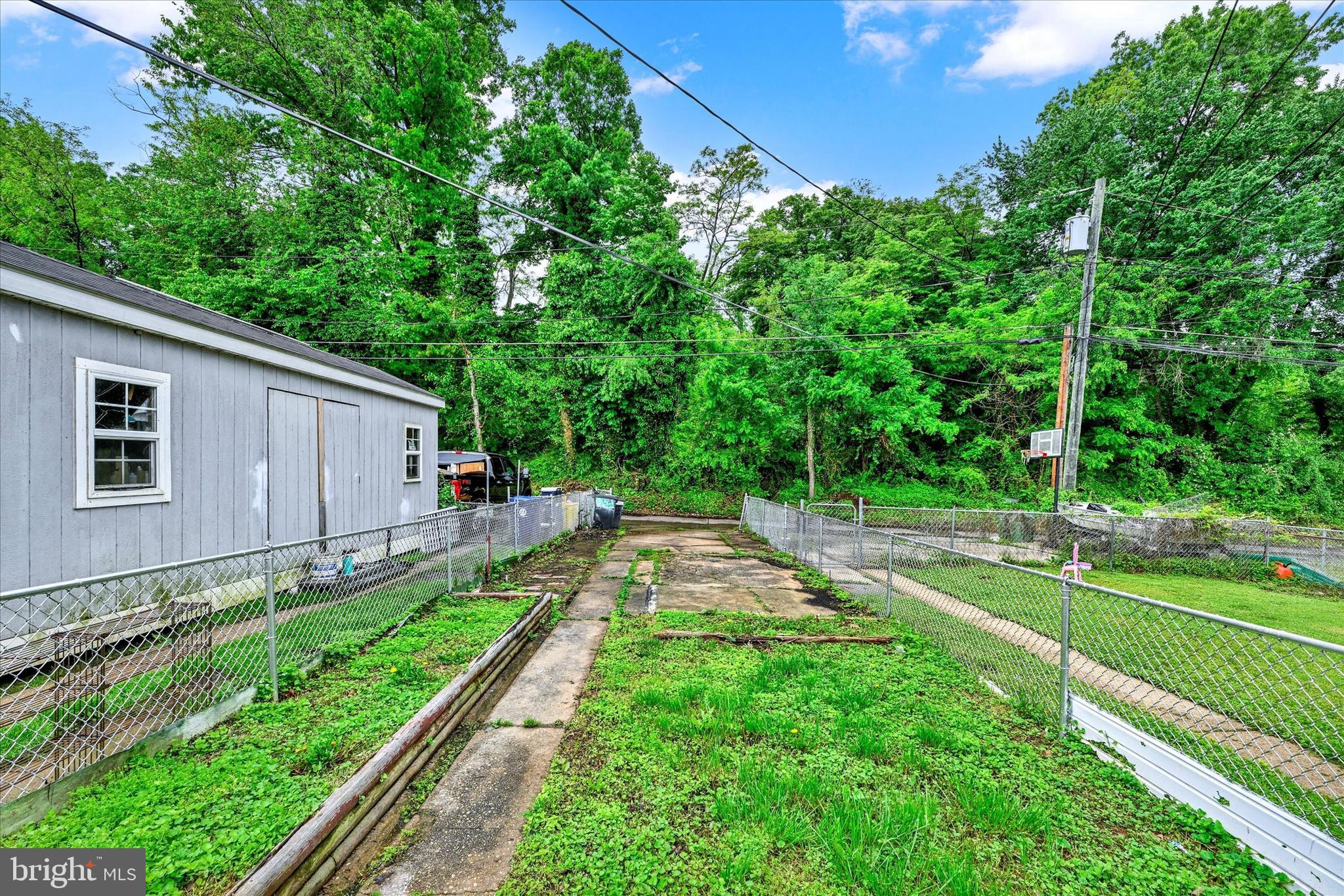 FRIENDSHIP GARDENS - Residential