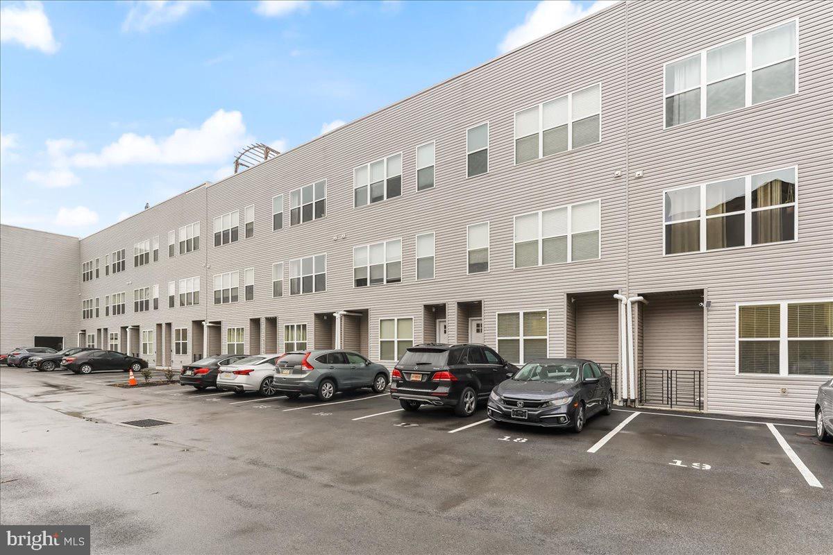 WEST KENSINGTON - Residential