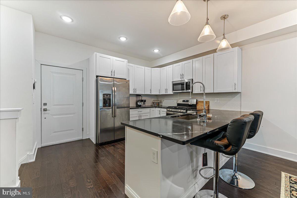 WEST KENSINGTON - Residential