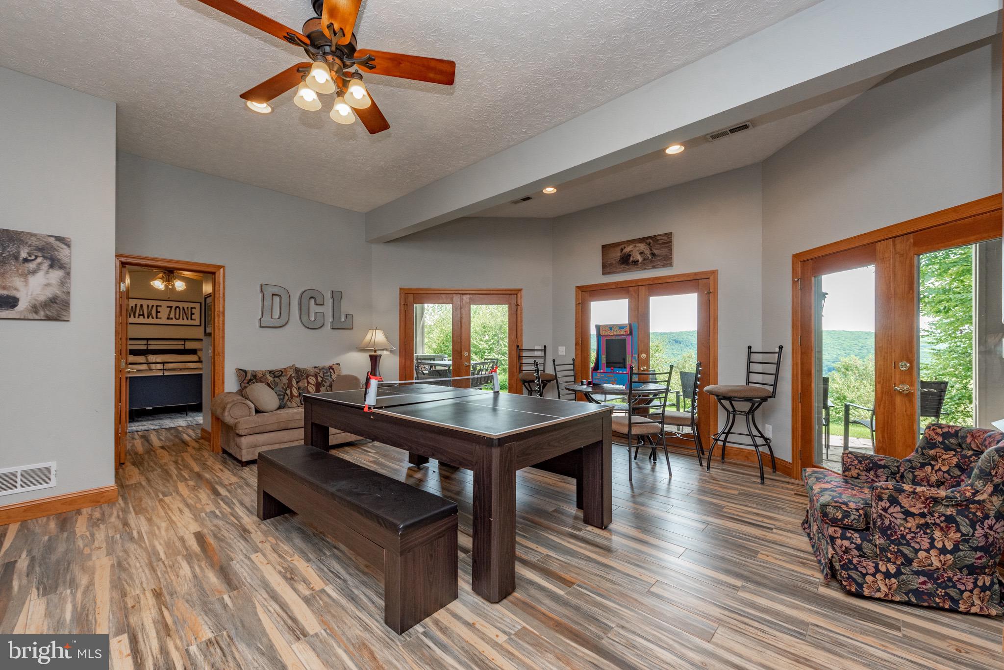 DEEP CREEK HIGHLANDS - Residential