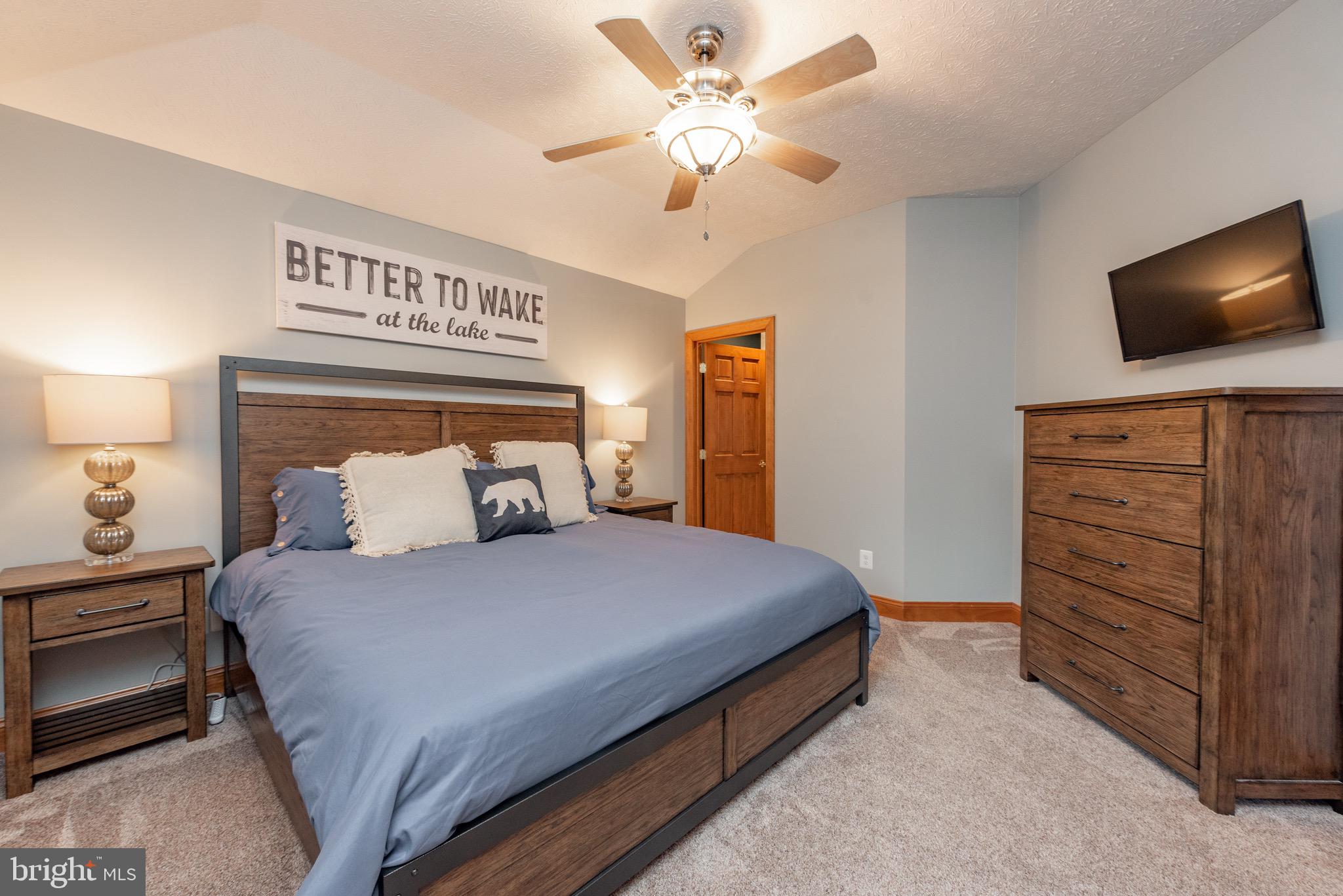 DEEP CREEK HIGHLANDS - Residential