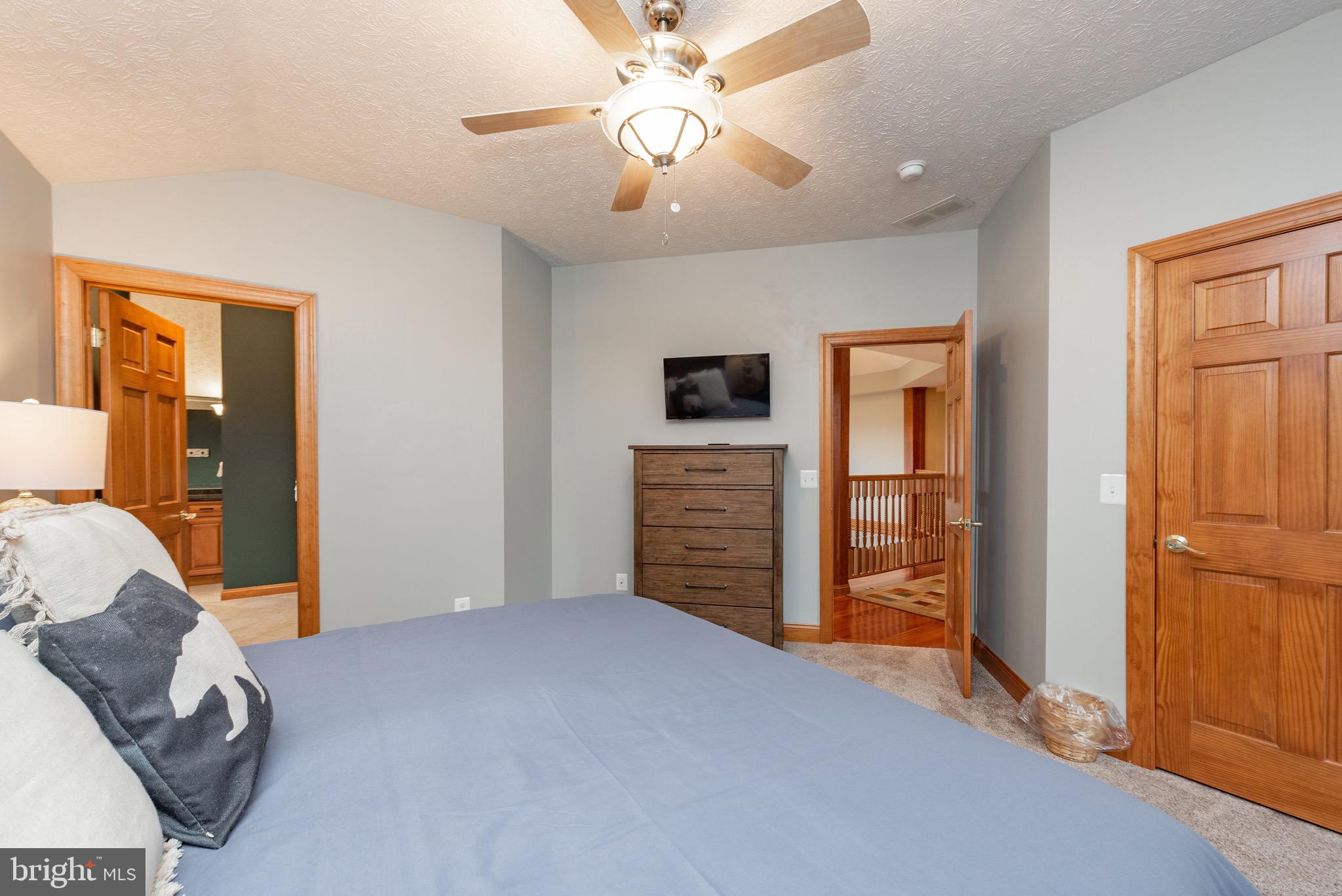 DEEP CREEK HIGHLANDS - Residential