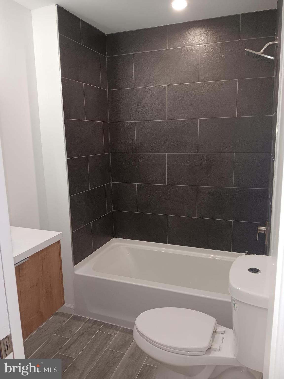 NORRIS SQUARE - Residential