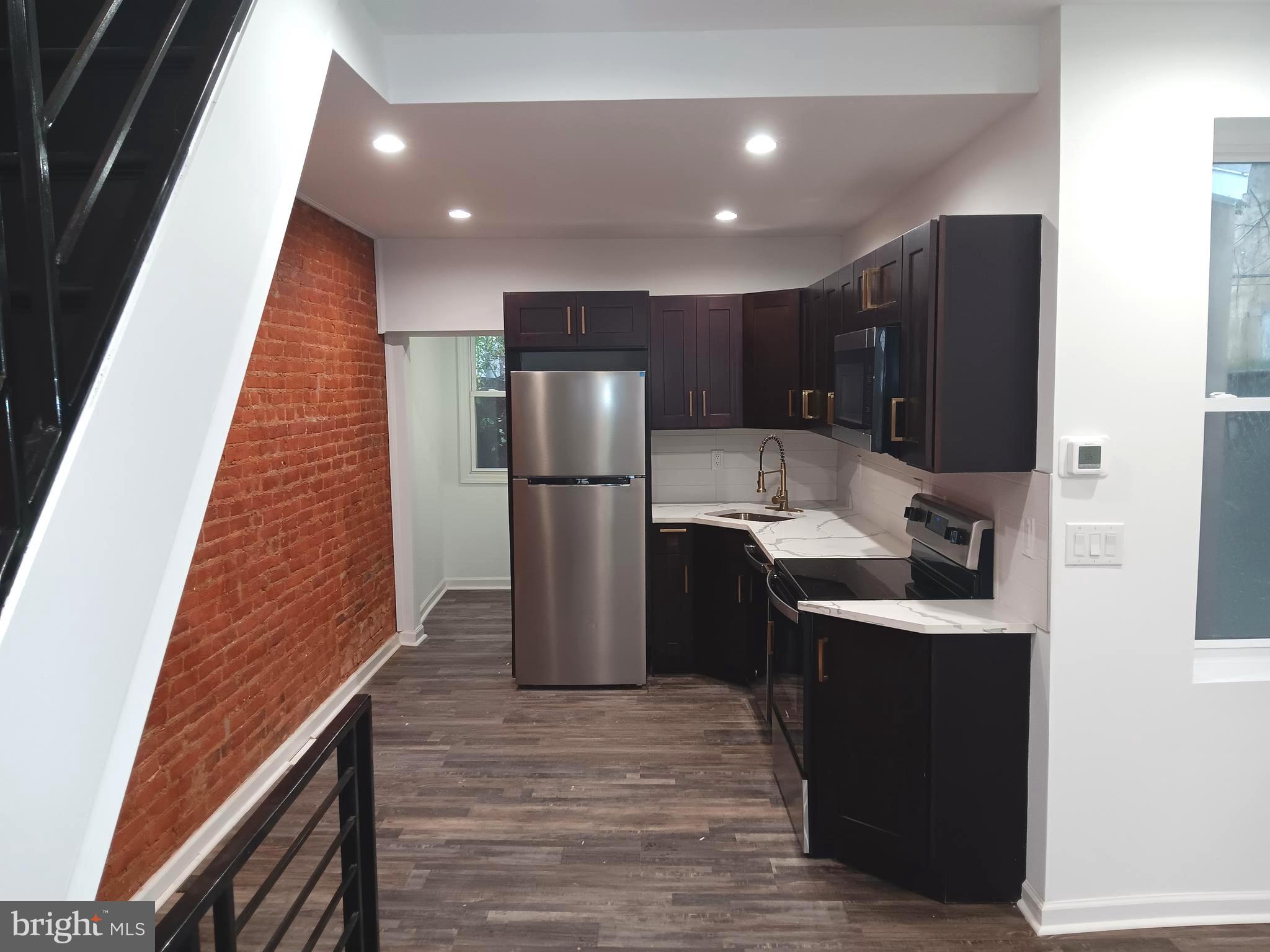 NORRIS SQUARE - Residential