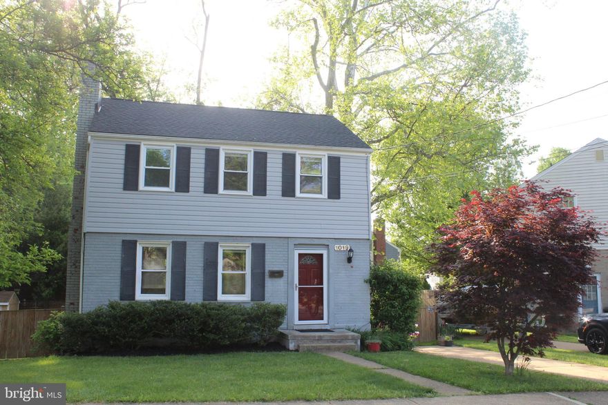 Located in sought-after Dominion Hills on a quiet street, conveniently located on the bike trail, and one mile to East Falls Church Metro. This classic Colonial offers three bedrooms upstairs, a bright main level with refinished hardwood floors, and a kitchen with stainless steel appliances. Freshly painted throughout, the home blends original charm with modern touches. The finished basement includes a full bath, a bonus room with brand-new plank flooring—perfect for guests, an office, or a rec space. Outside, the large, flat yard is fully fenced and ideal for relaxing or entertaining.This home is in a prime location near Westover Village favorites like Lost Dog Café, The Italian Store, and Lebanese Taverna. It’s close to W&OD and Custis trails, Bluemont parks, sports fields, and the private Dominion Hills pool. Arlington Public Schools: Yorktown, Swanson and Cardinal Elementary. You will love it here, book your showing now before it’s gone!