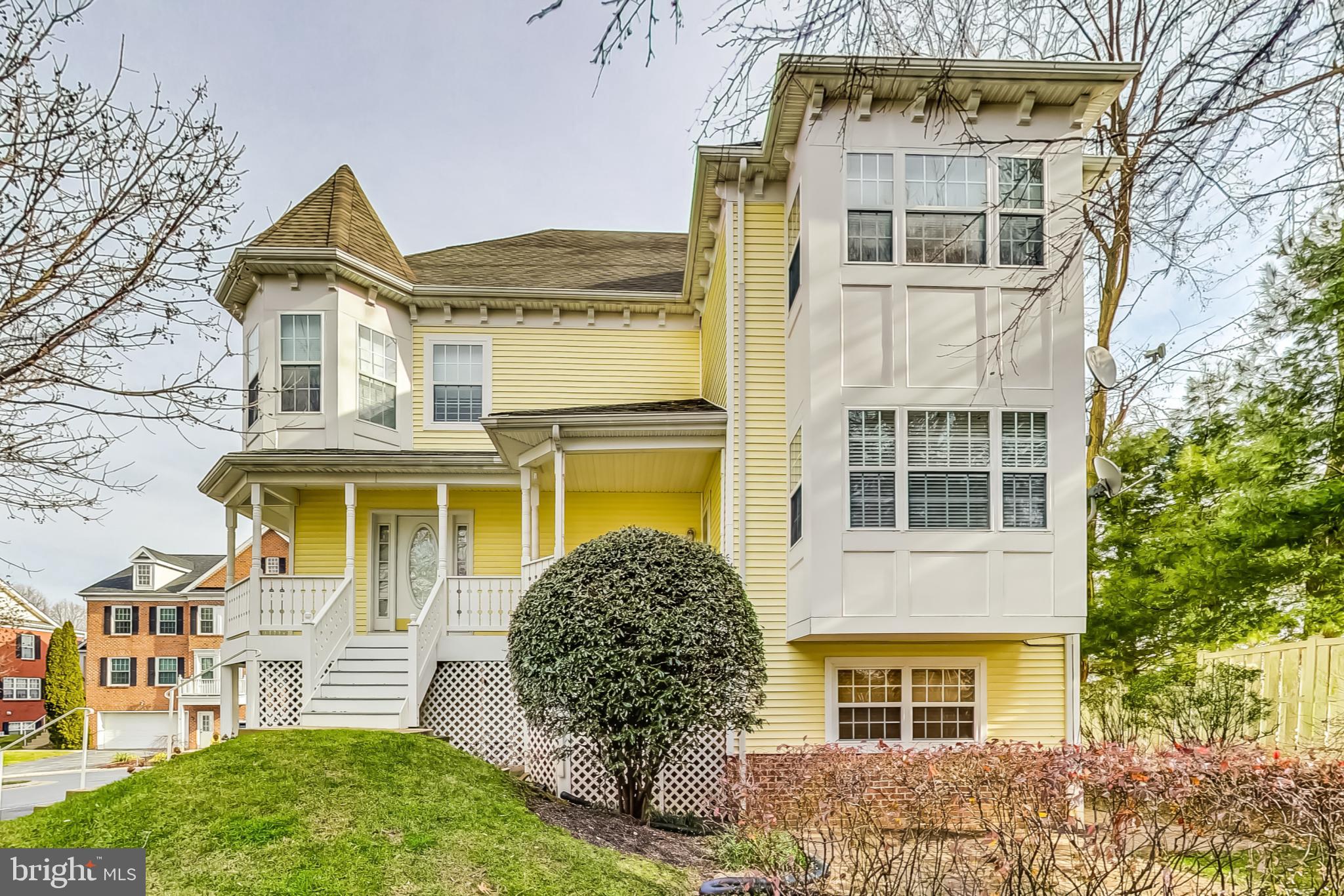 GOLDSBOROUGH MANOR - Residential