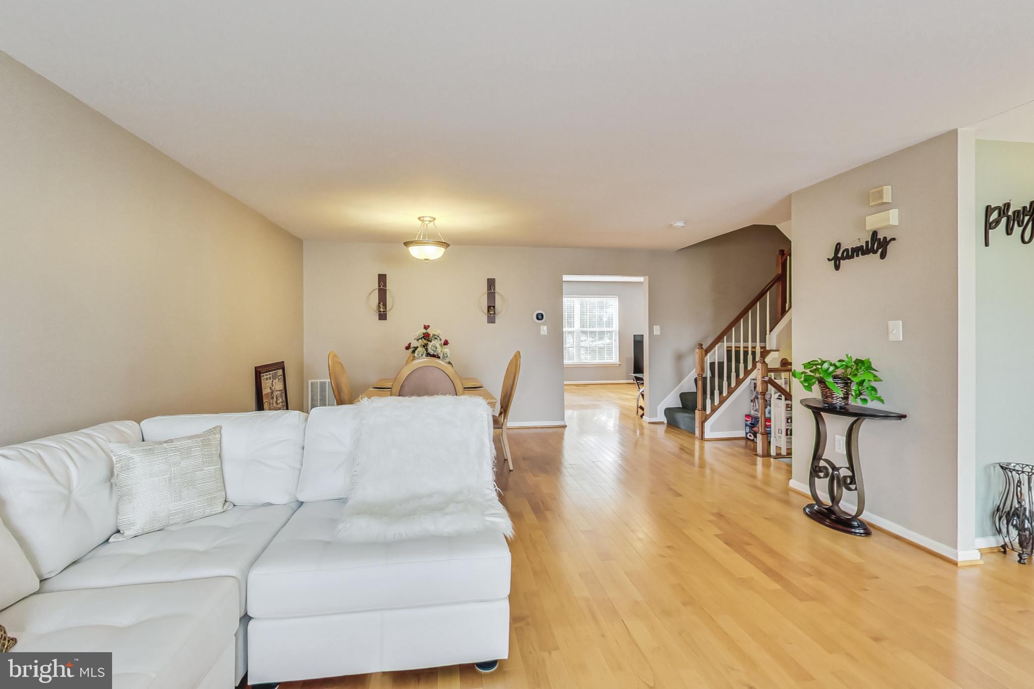 GOLDSBOROUGH MANOR - Residential