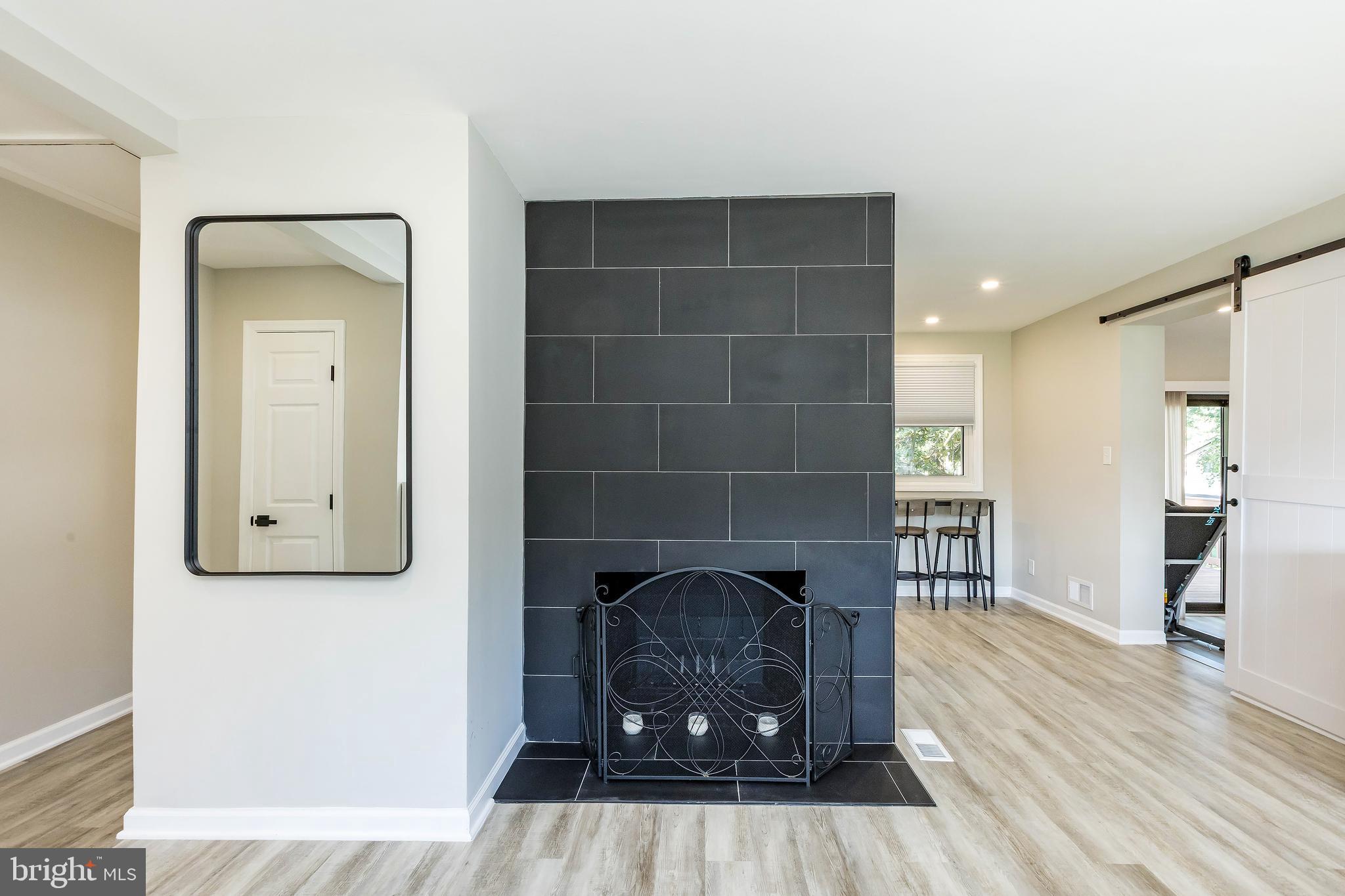 8312 ADELPHI RD