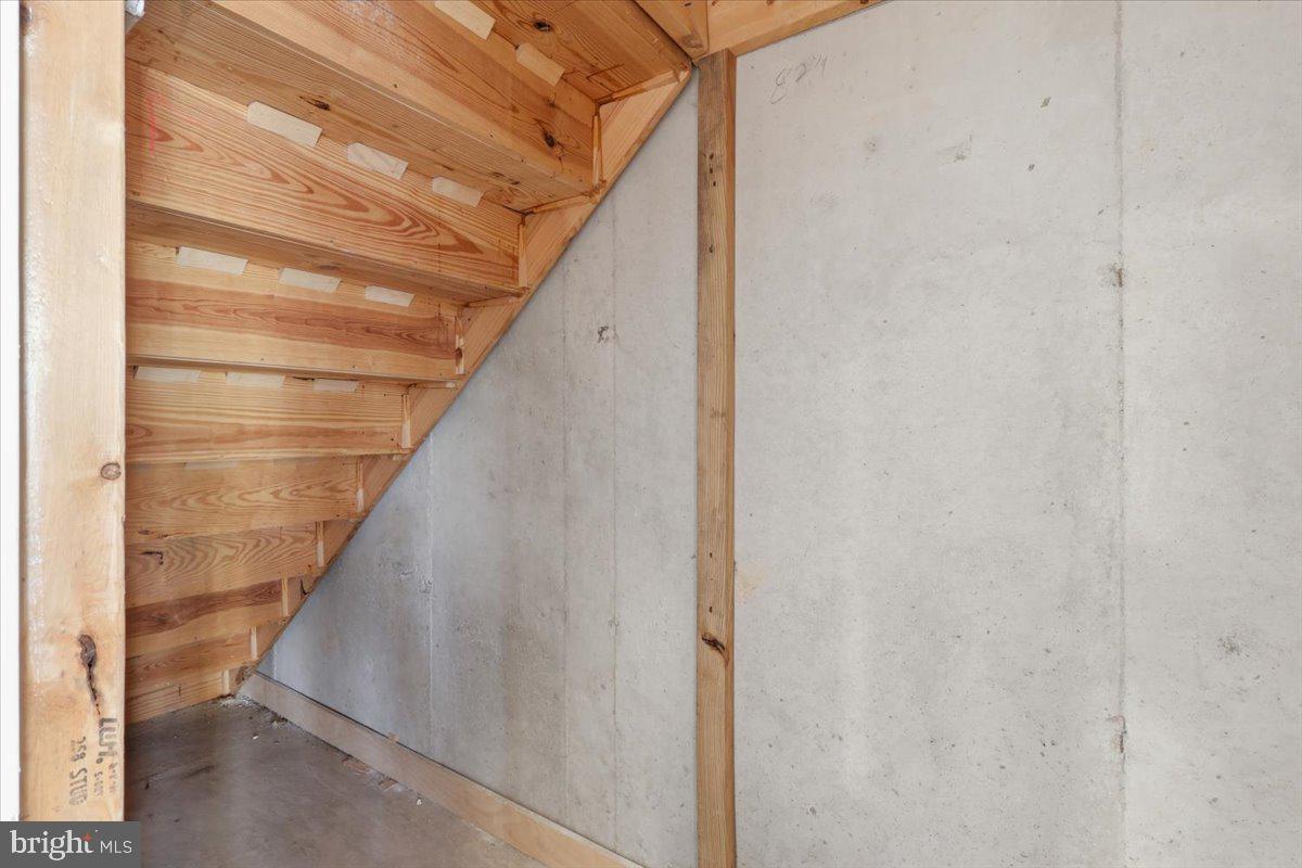 NEW MARKET WEST - Residential