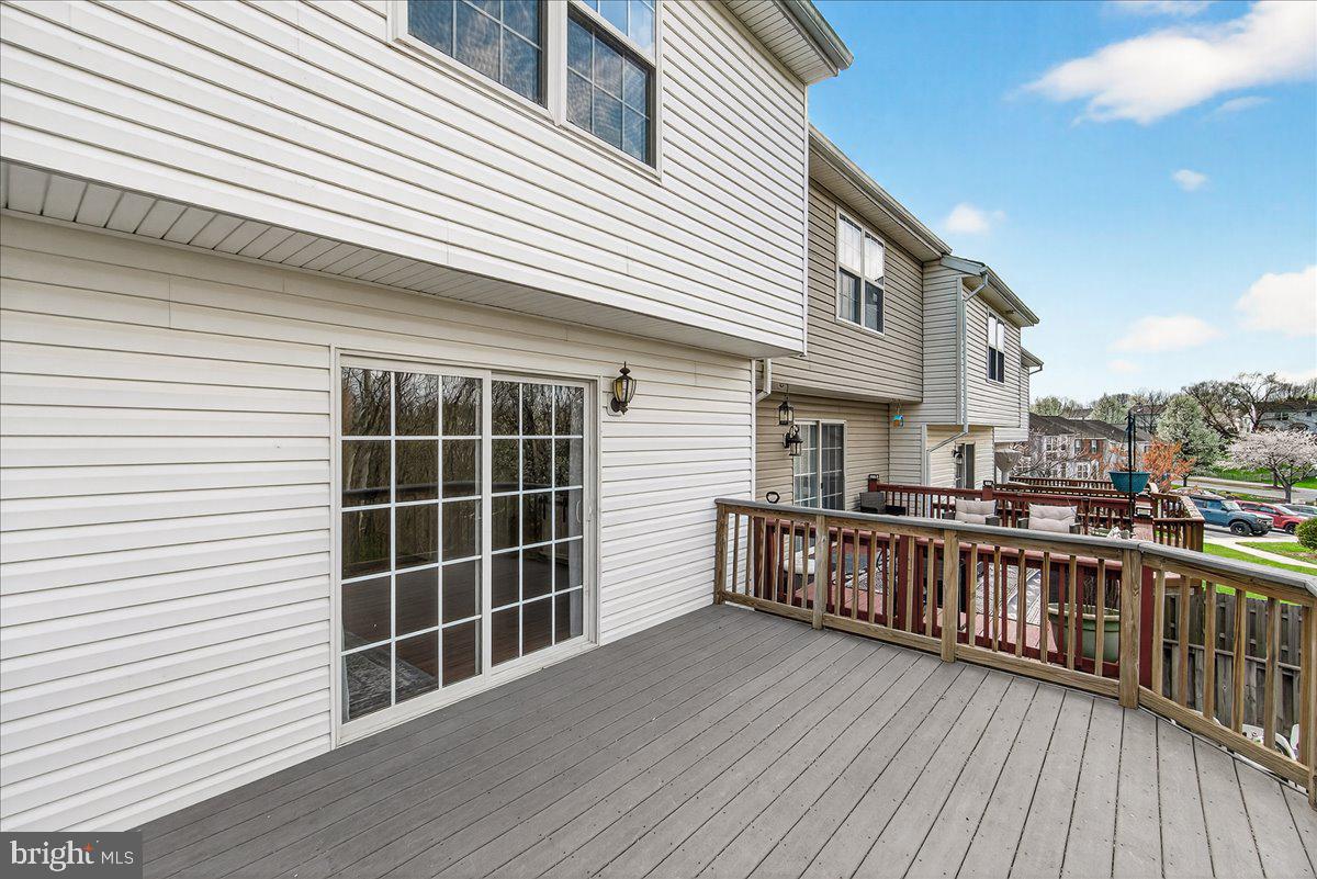 NEW MARKET WEST - Residential