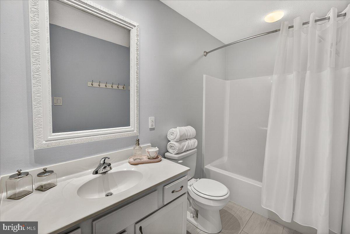 NEW MARKET WEST - Residential