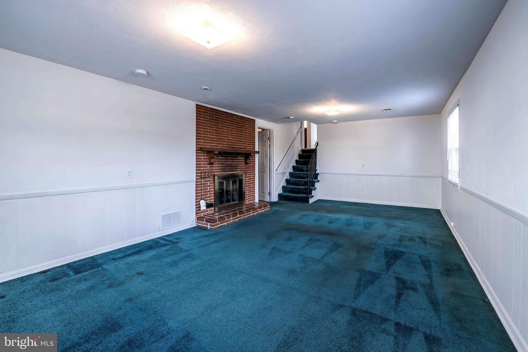 NEW CARROLLTON - Residential