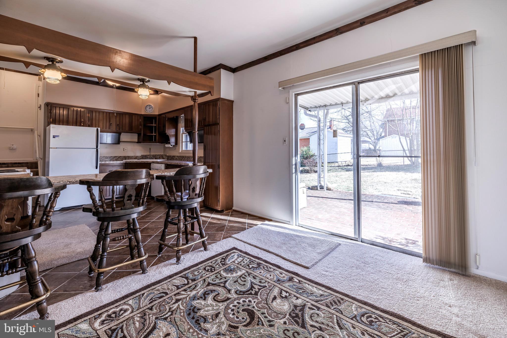 NEW CARROLLTON - Residential